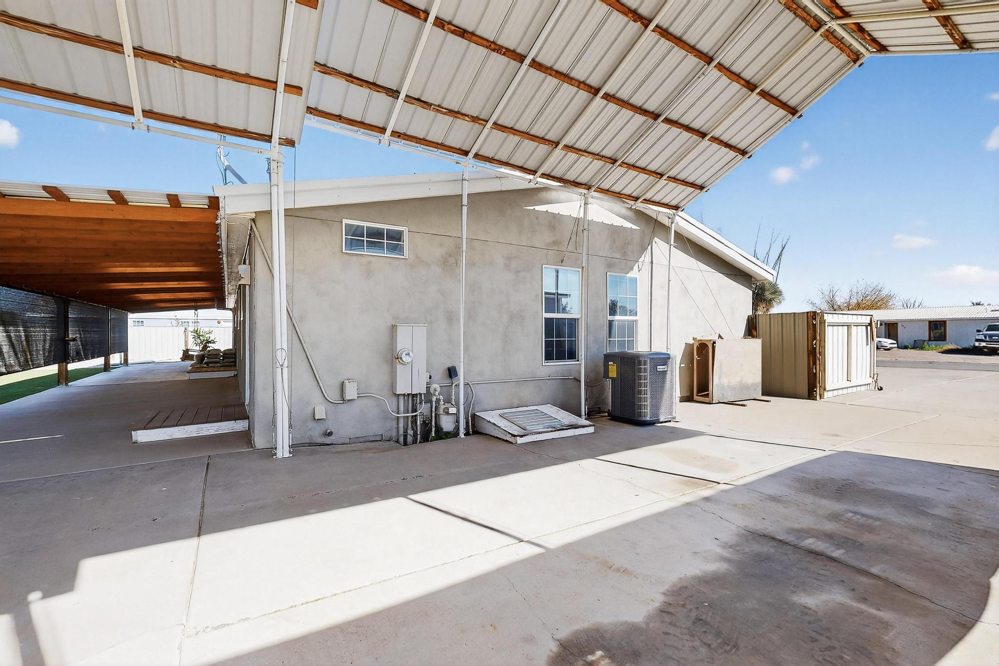 1211 Avenida De Chamiso