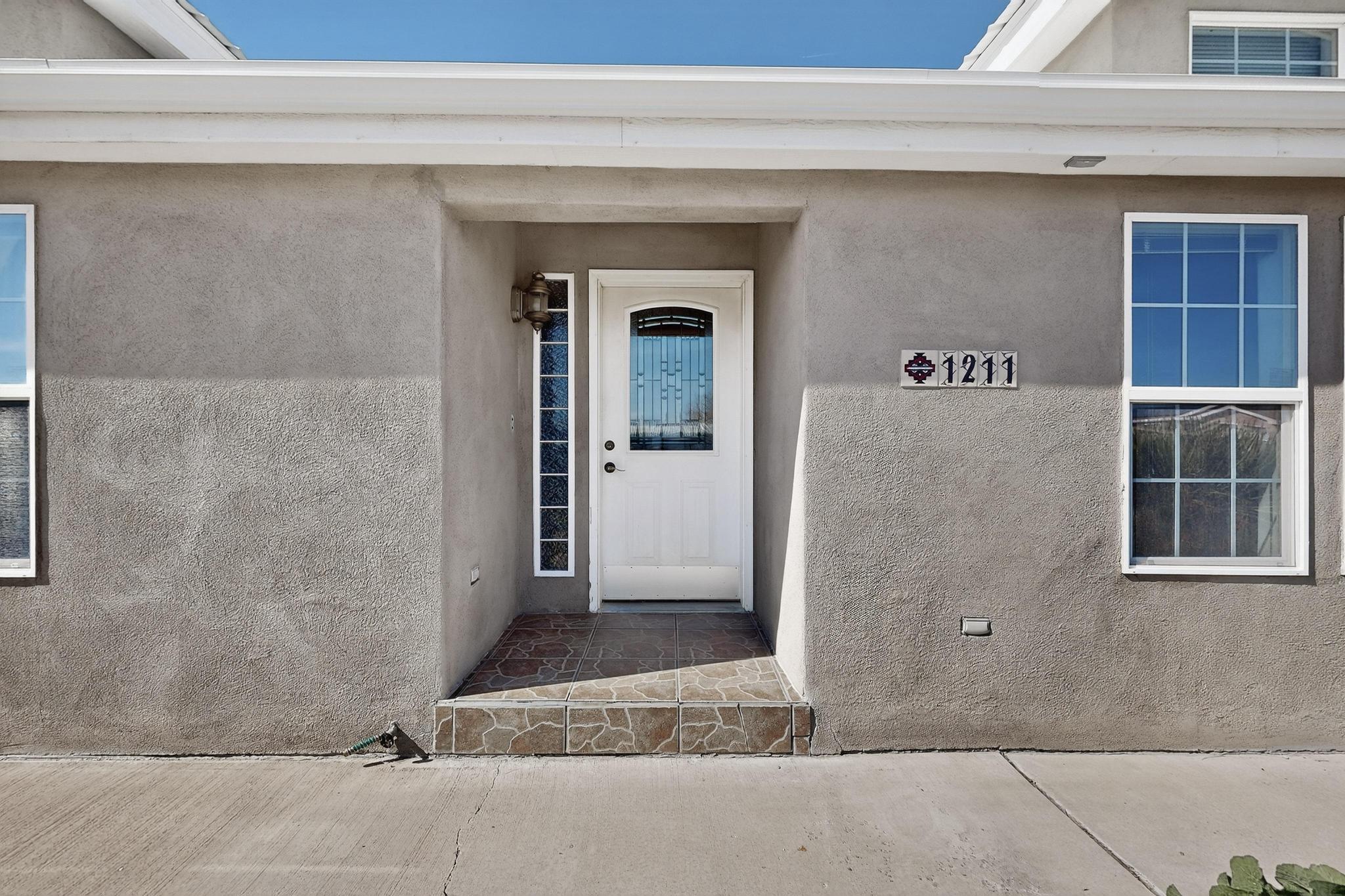 1211 Avenida De Chamiso