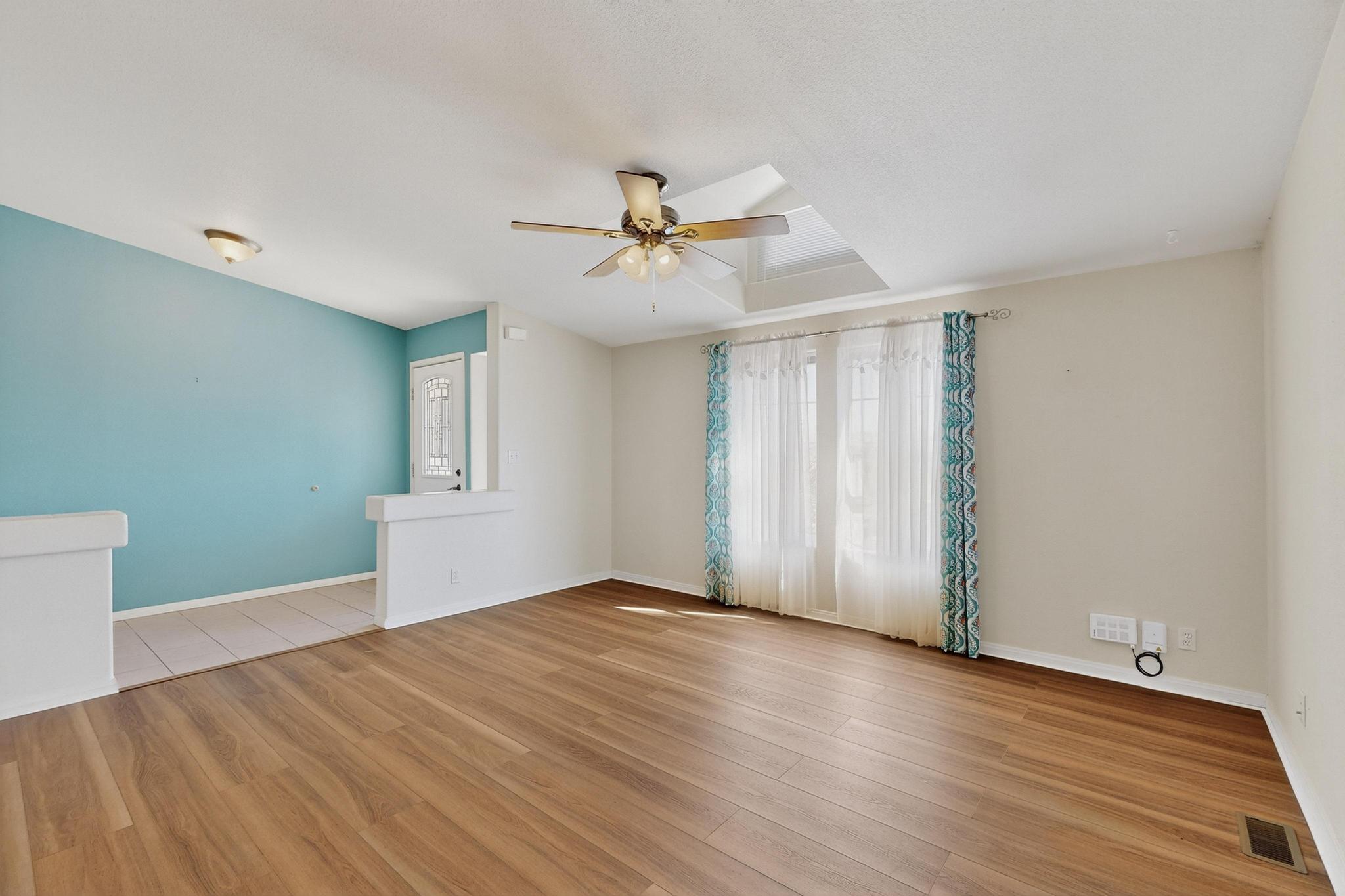 1211 Avenida De Chamiso