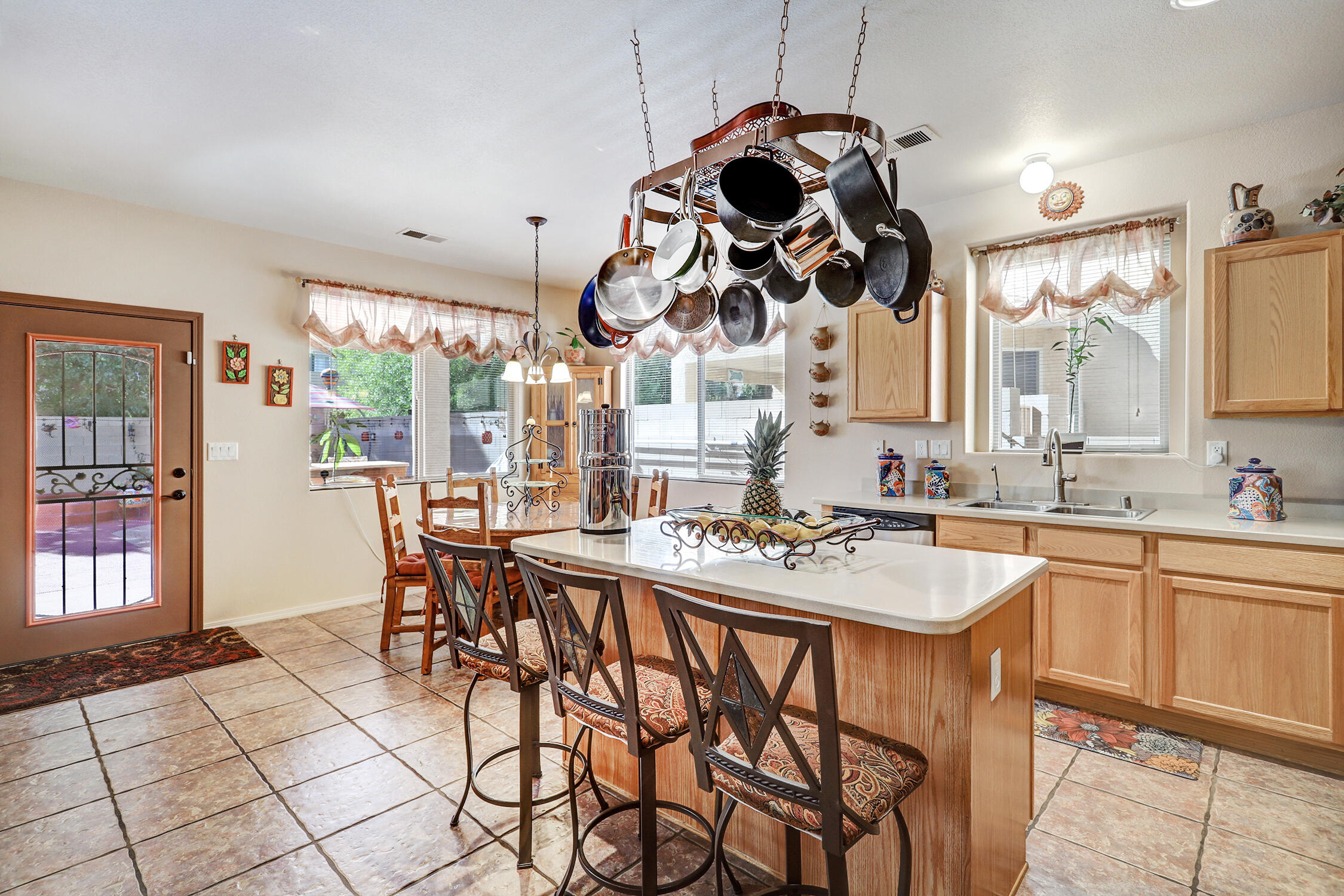 5928 LOS RITOS Court NW