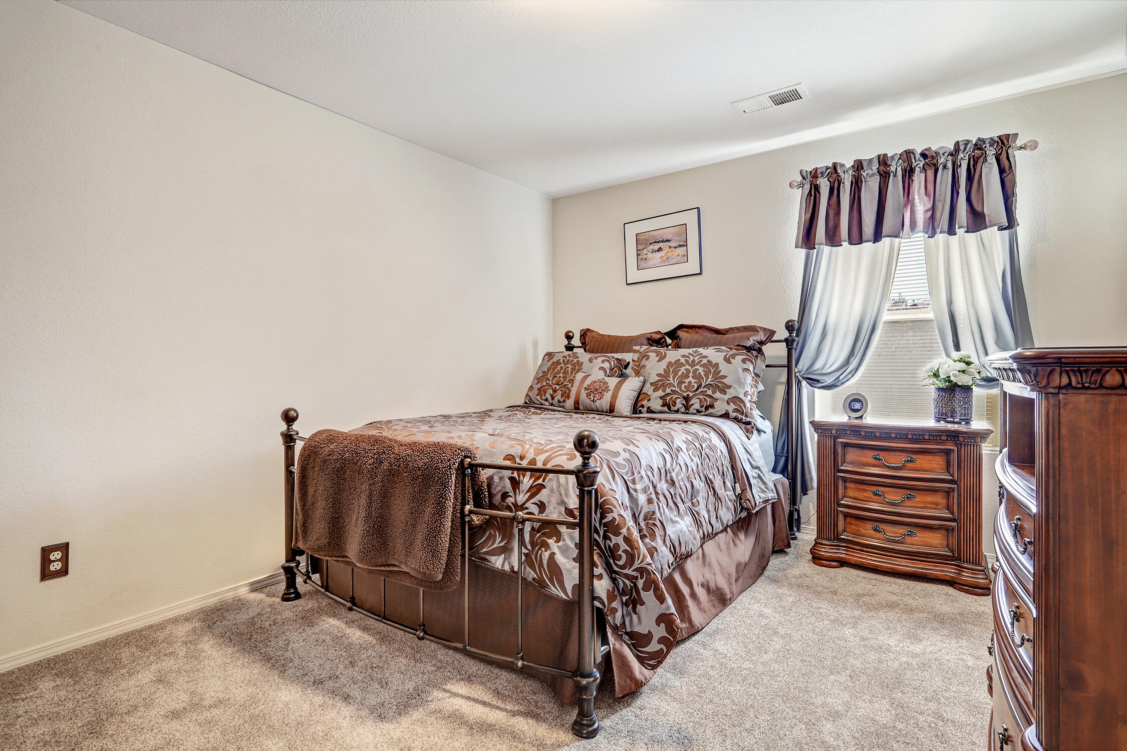5928 LOS RITOS Court NW