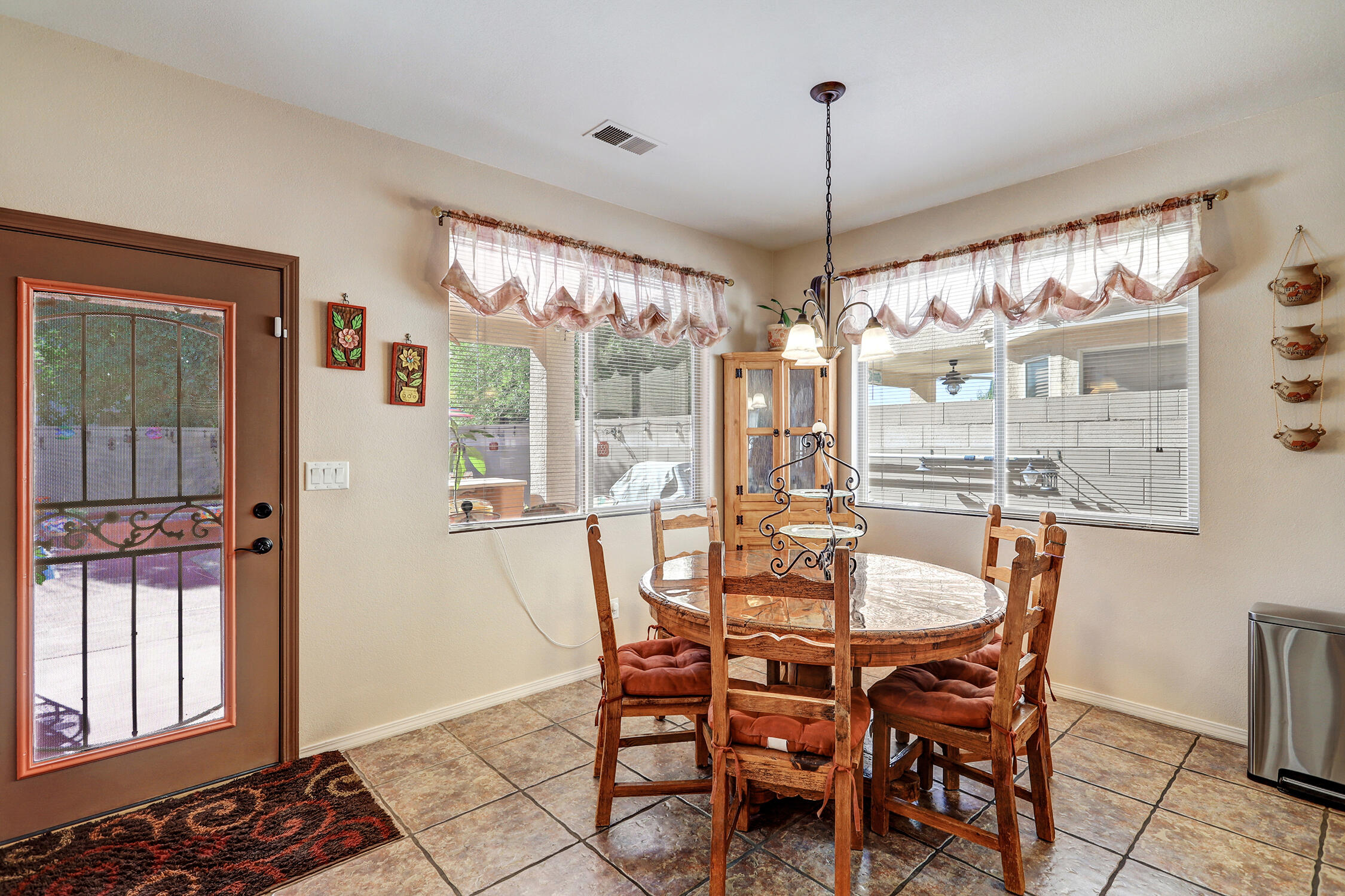 5928 LOS RITOS Court NW
