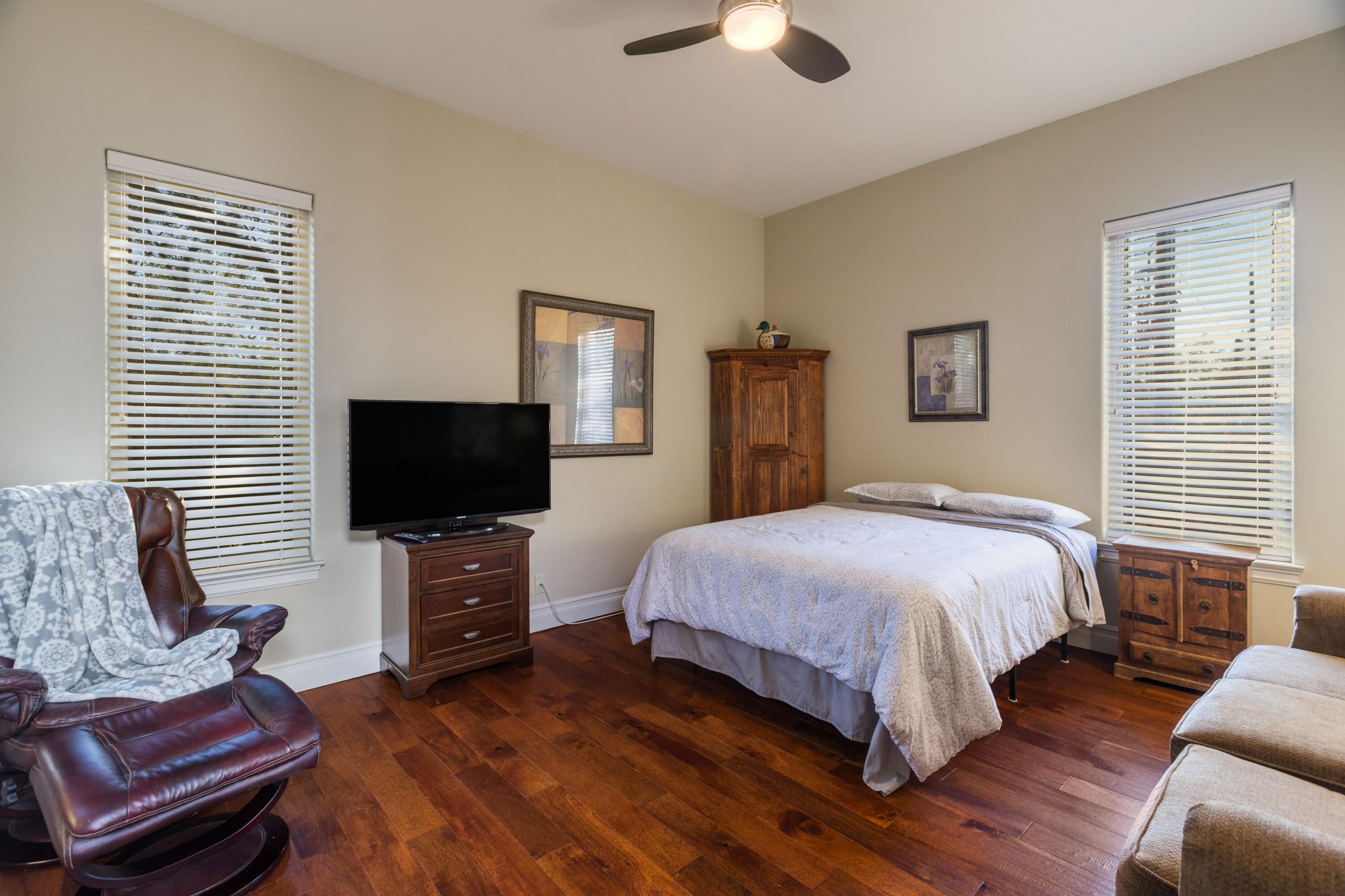 2315 Pinon Encantada Trail NW