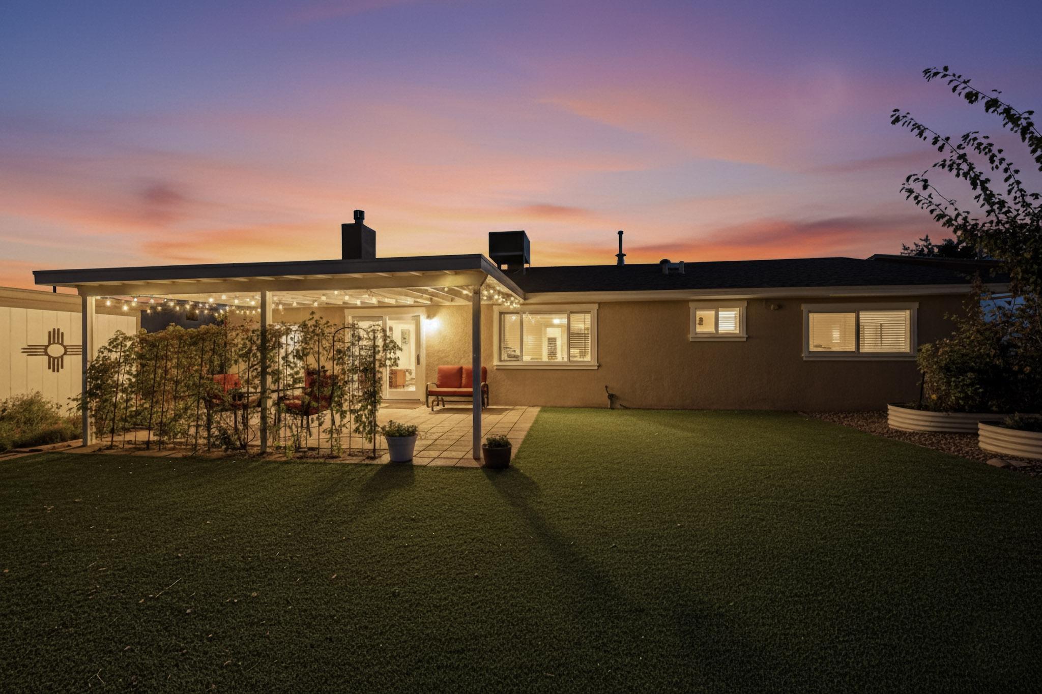 10408 Manzanillo Avenue NE