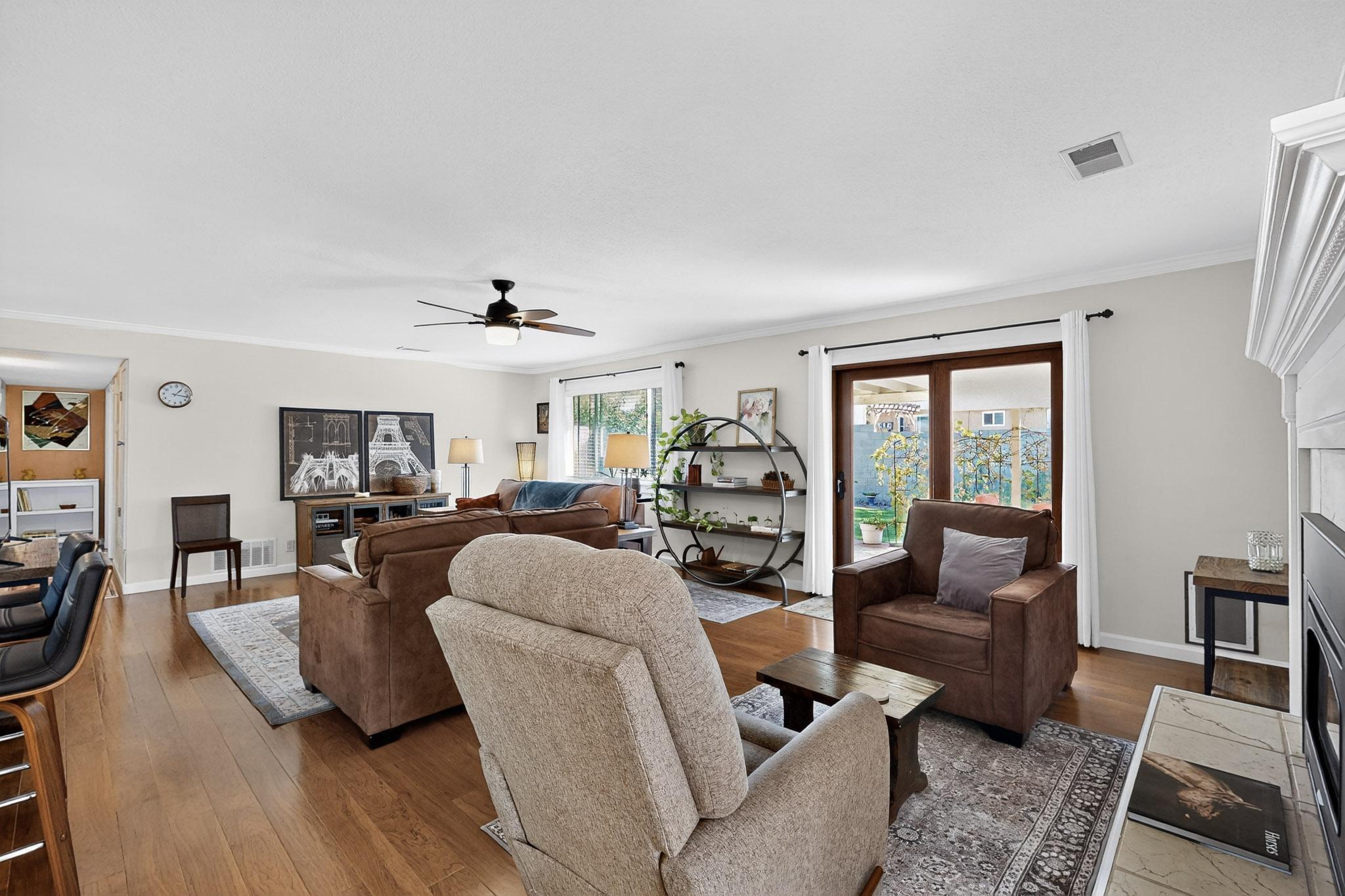 10408 Manzanillo Avenue NE