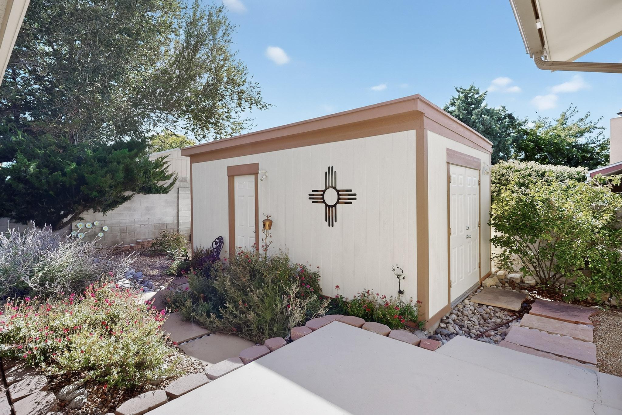 10408 Manzanillo Avenue NE