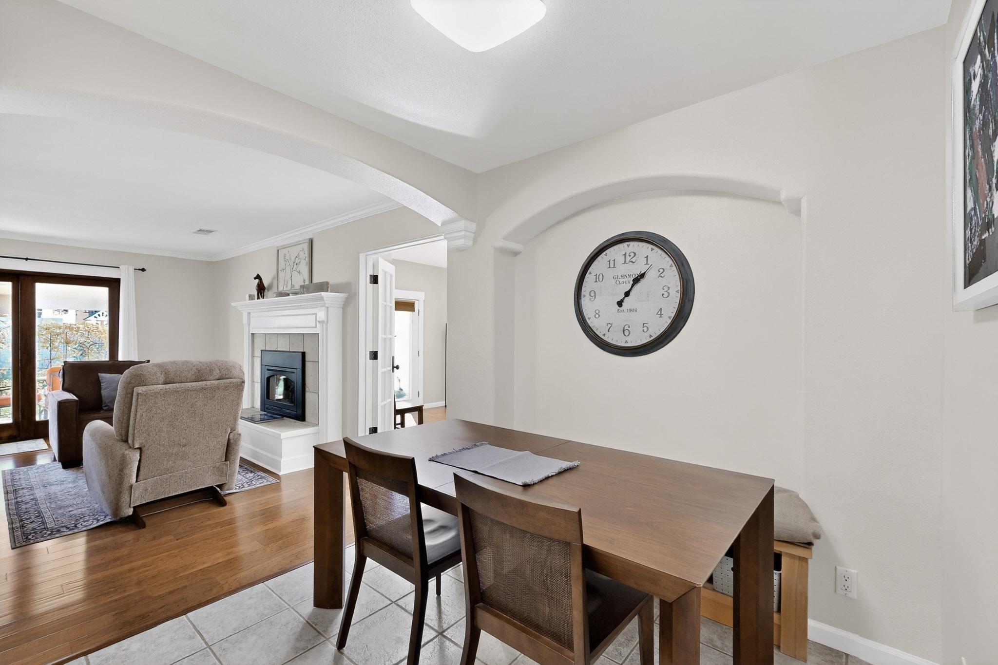 10408 Manzanillo Avenue NE