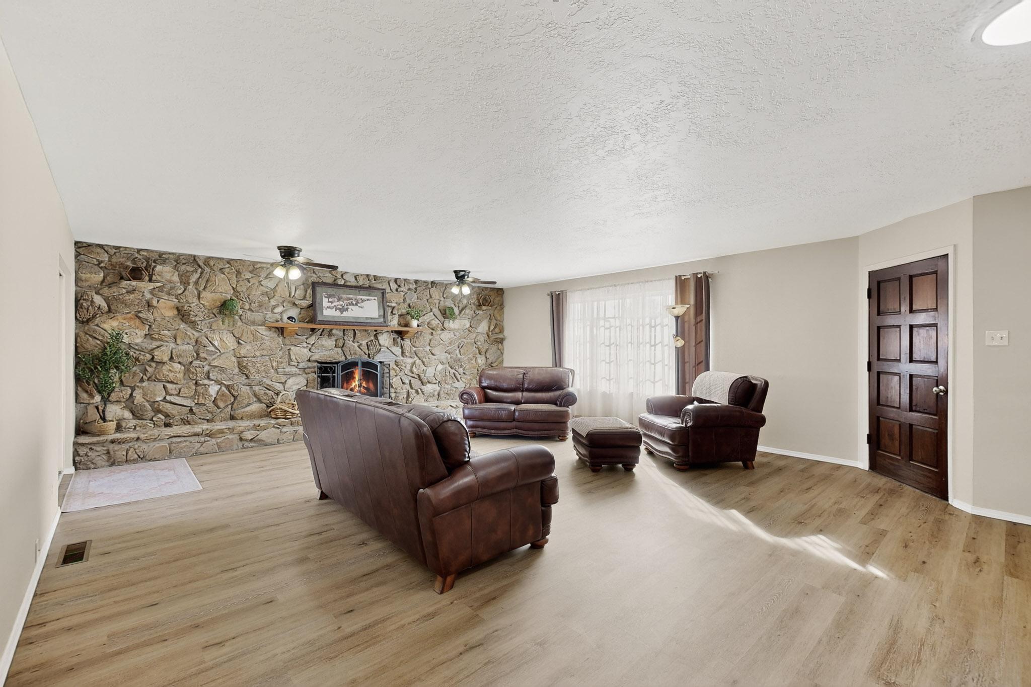 1110 Ranchero Road