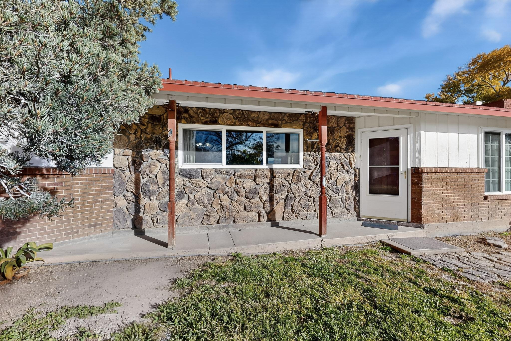 1110 Ranchero Road