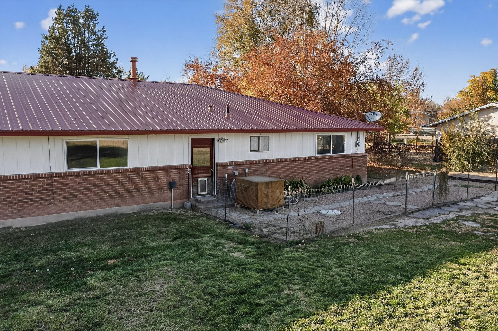 1110 Ranchero Road