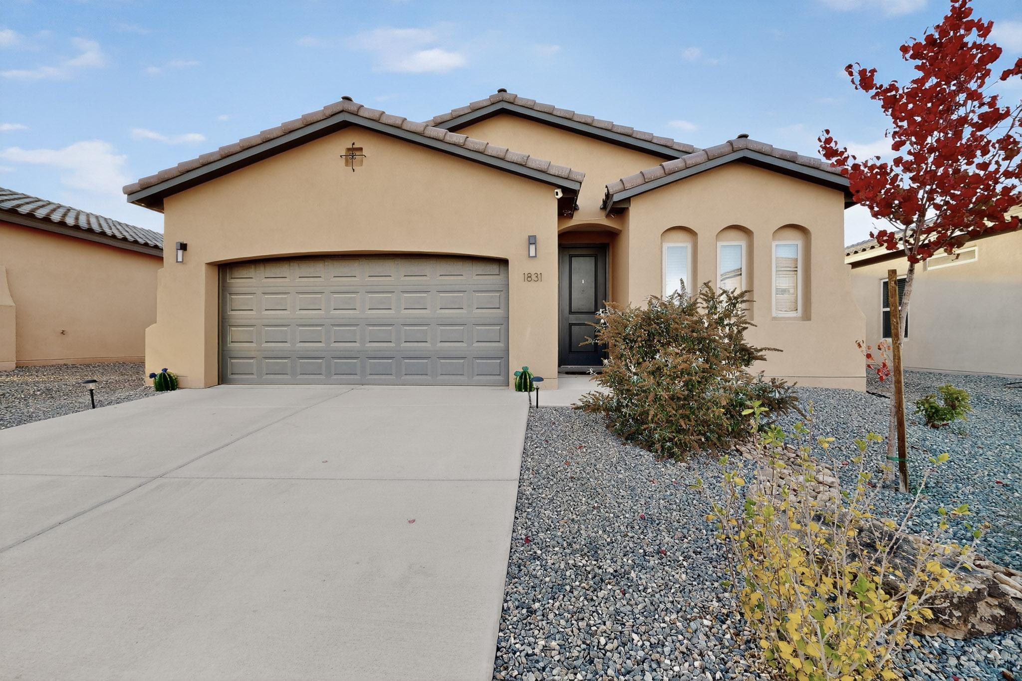 1831 Tesoro Loop NW