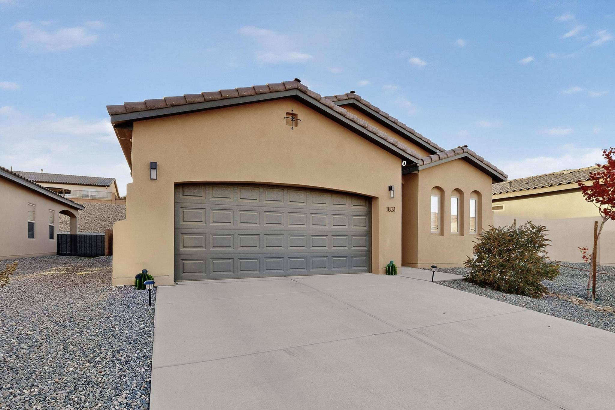 1831 Tesoro Loop NW