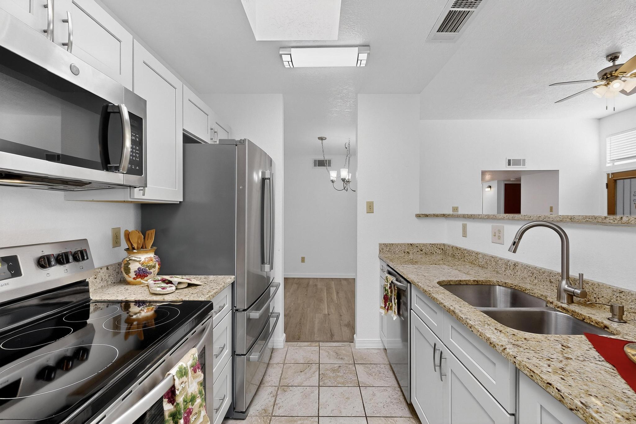 8320 Parrot Run Road NE