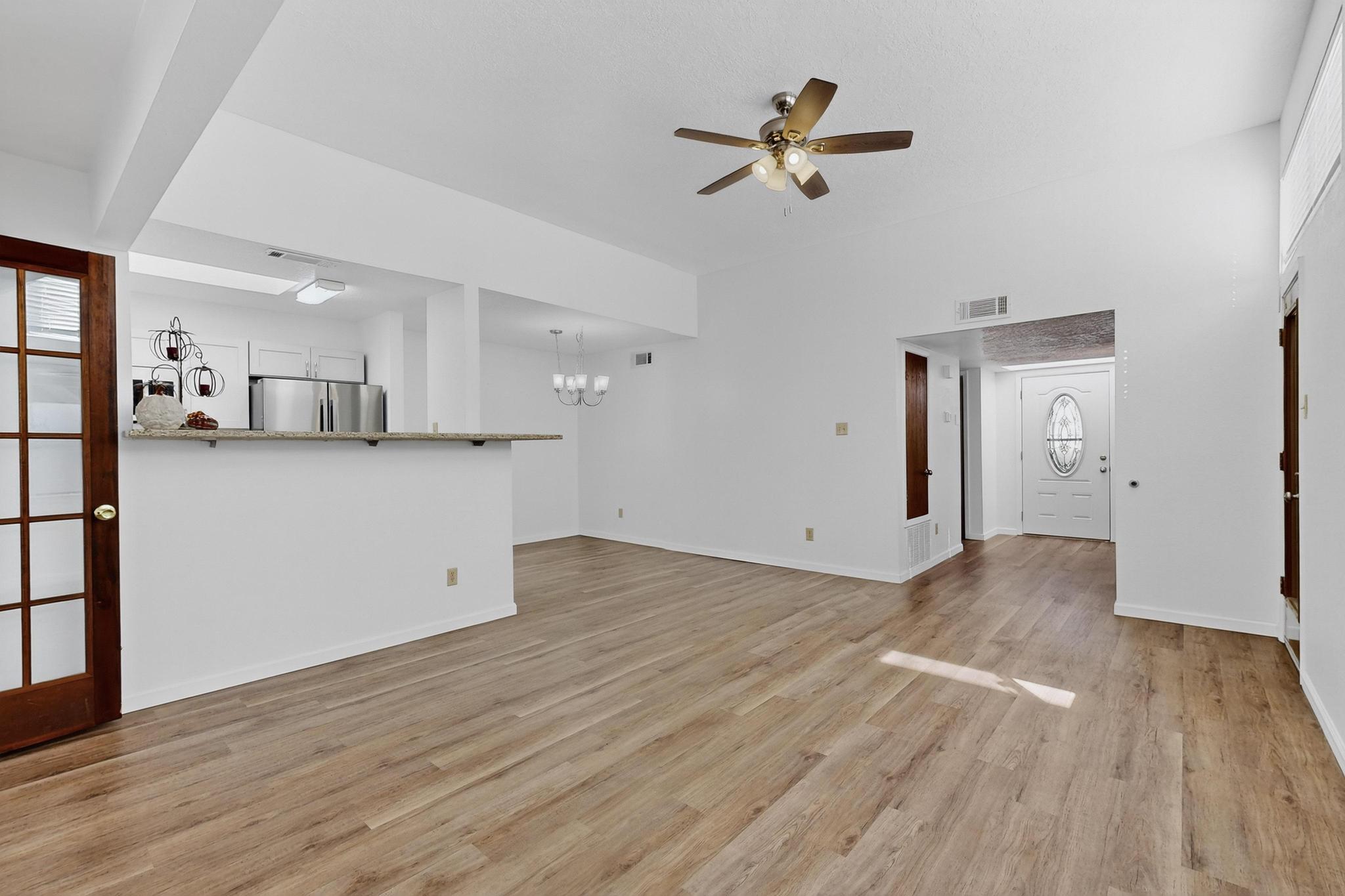 8320 Parrot Run Road NE