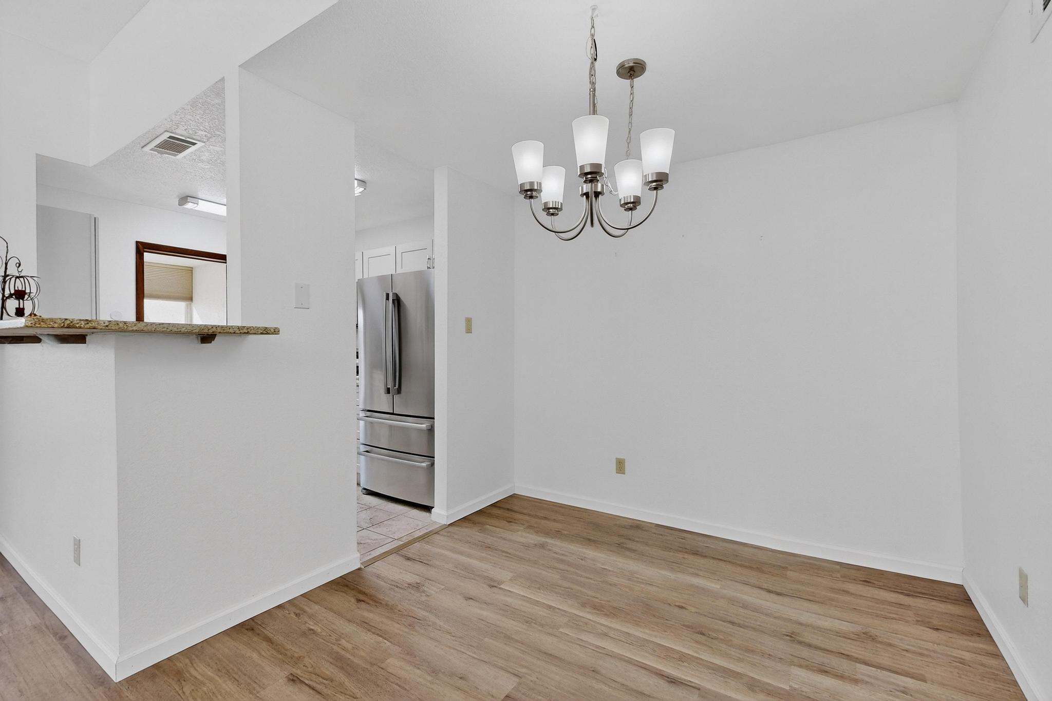 8320 Parrot Run Road NE