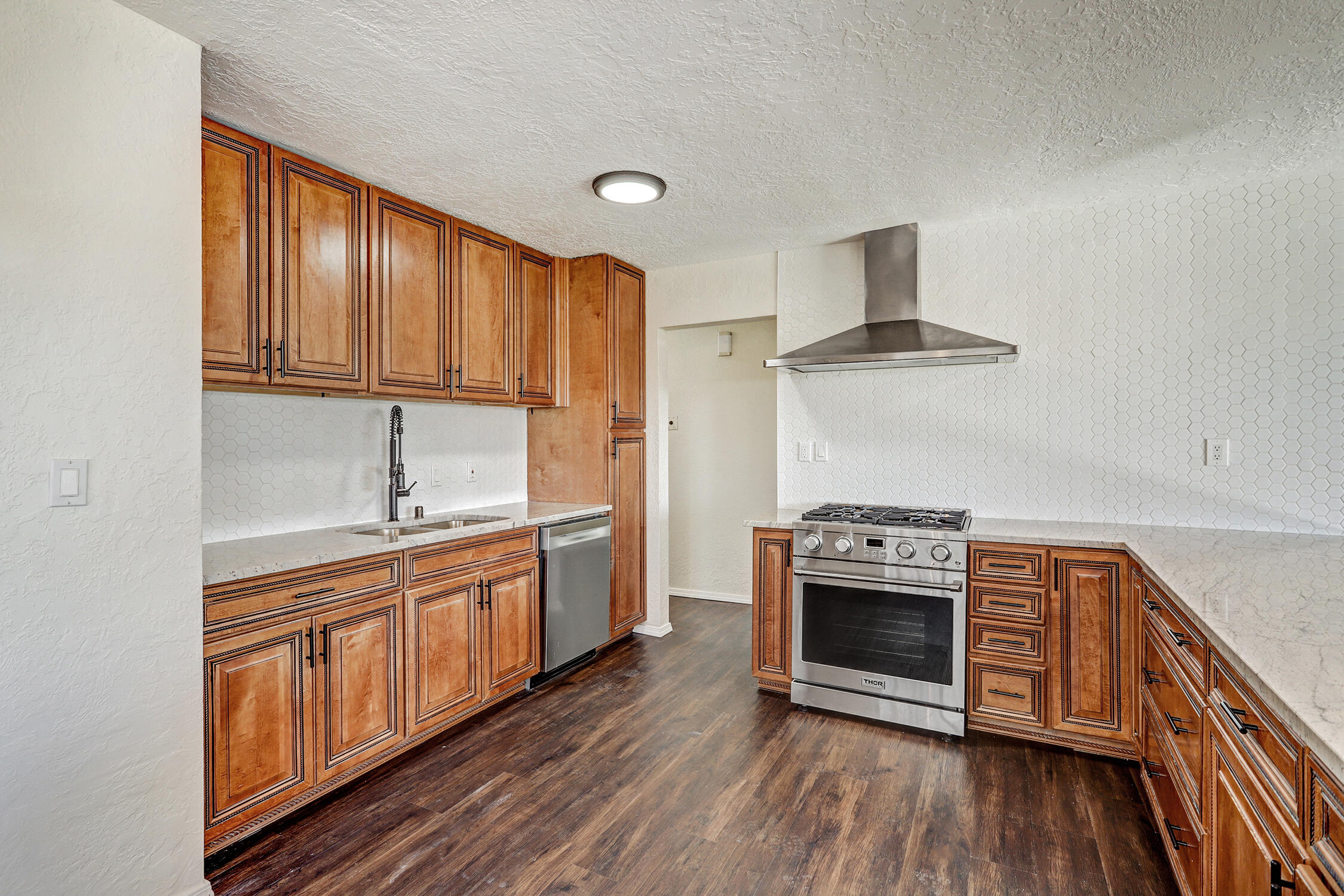 565 Lisbon Avenue SE