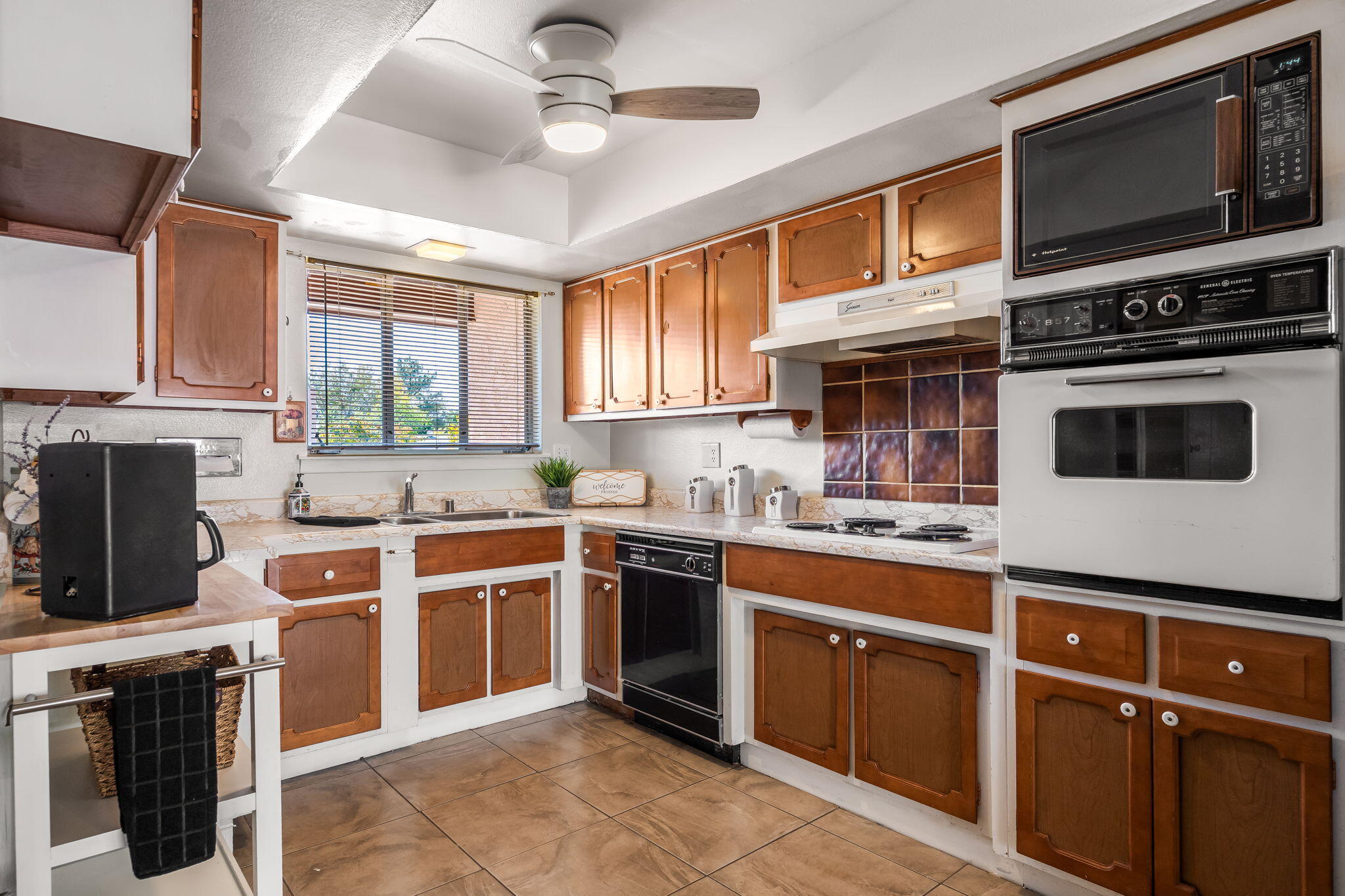 11625 Mocho Place NE