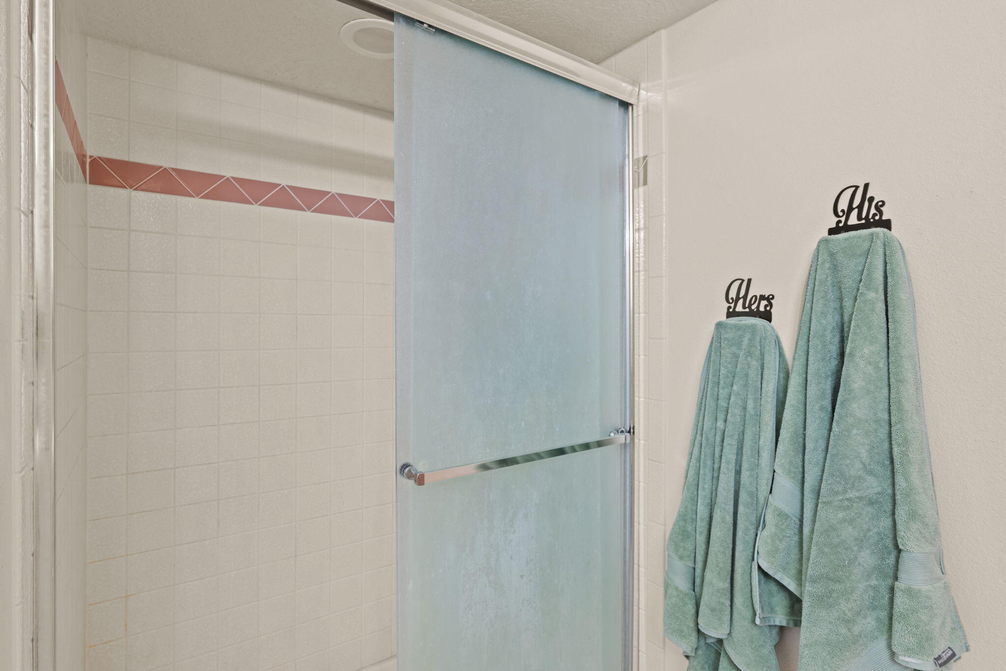 7409 Cerros Place NW