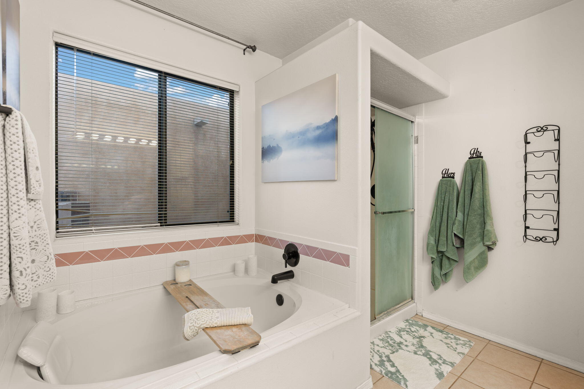 7409 Cerros Place NW