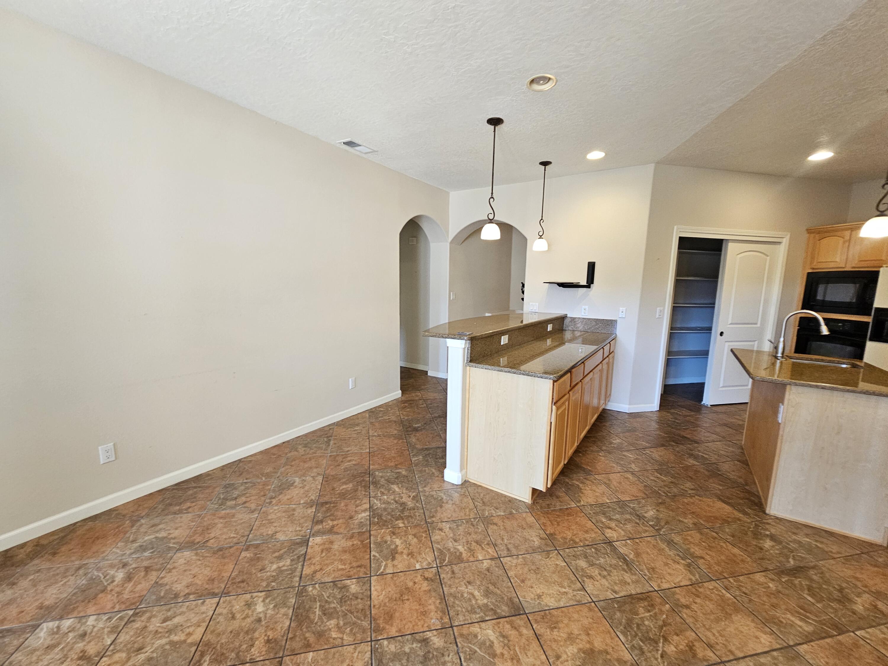 12076 Crimson Glory Road NE