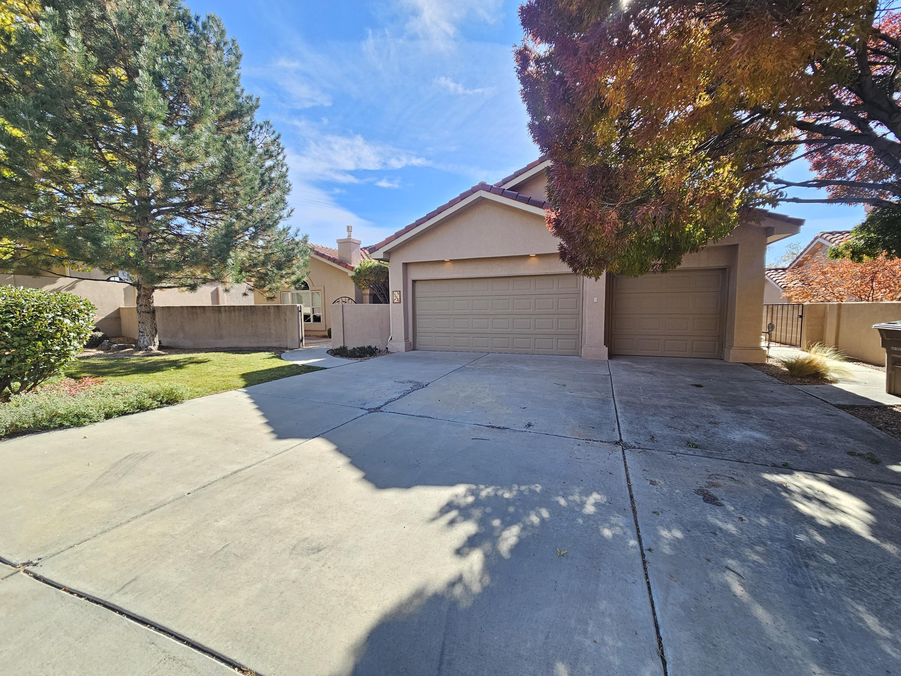 12076 Crimson Glory Road NE