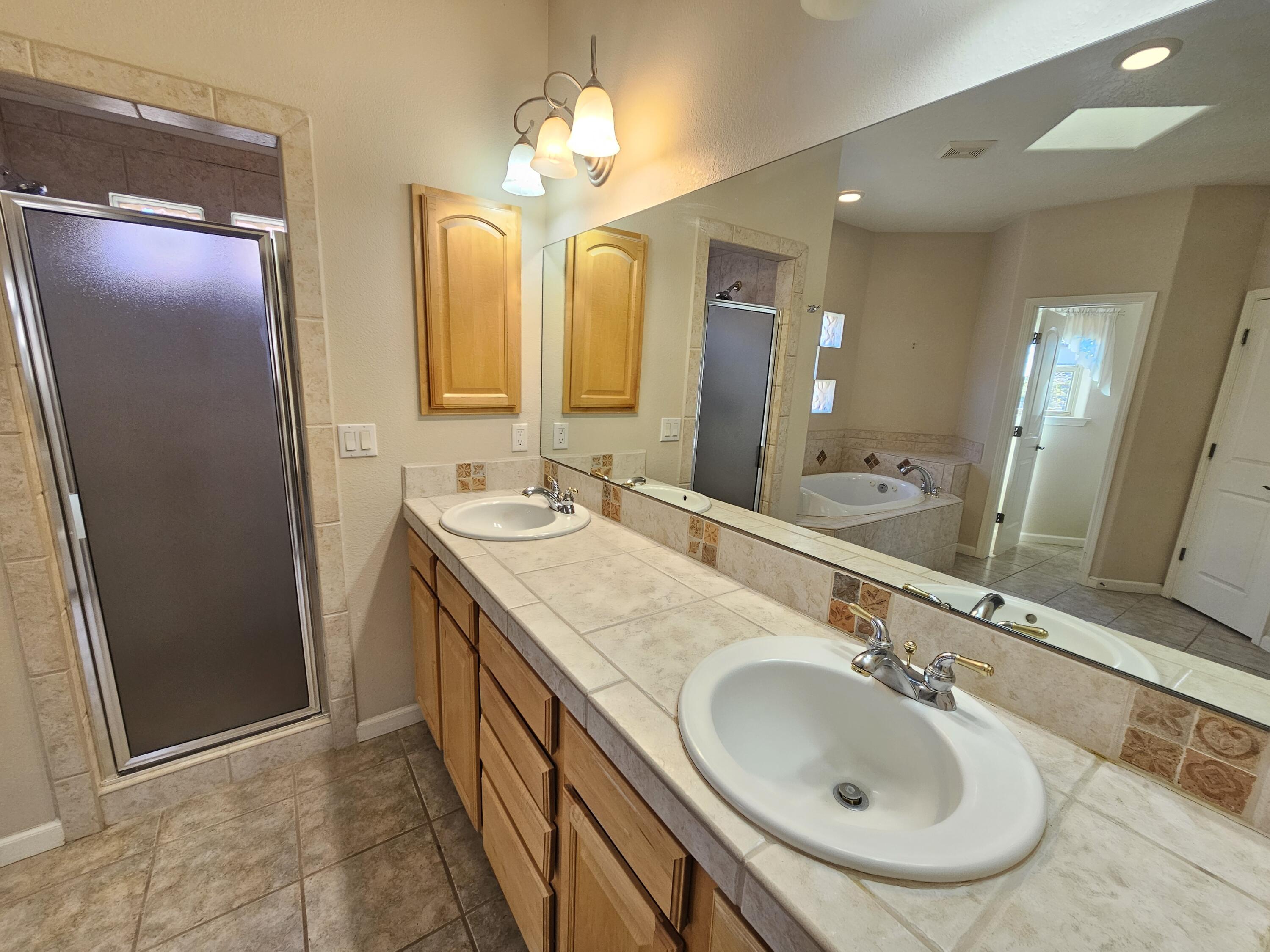 12076 Crimson Glory Road NE
