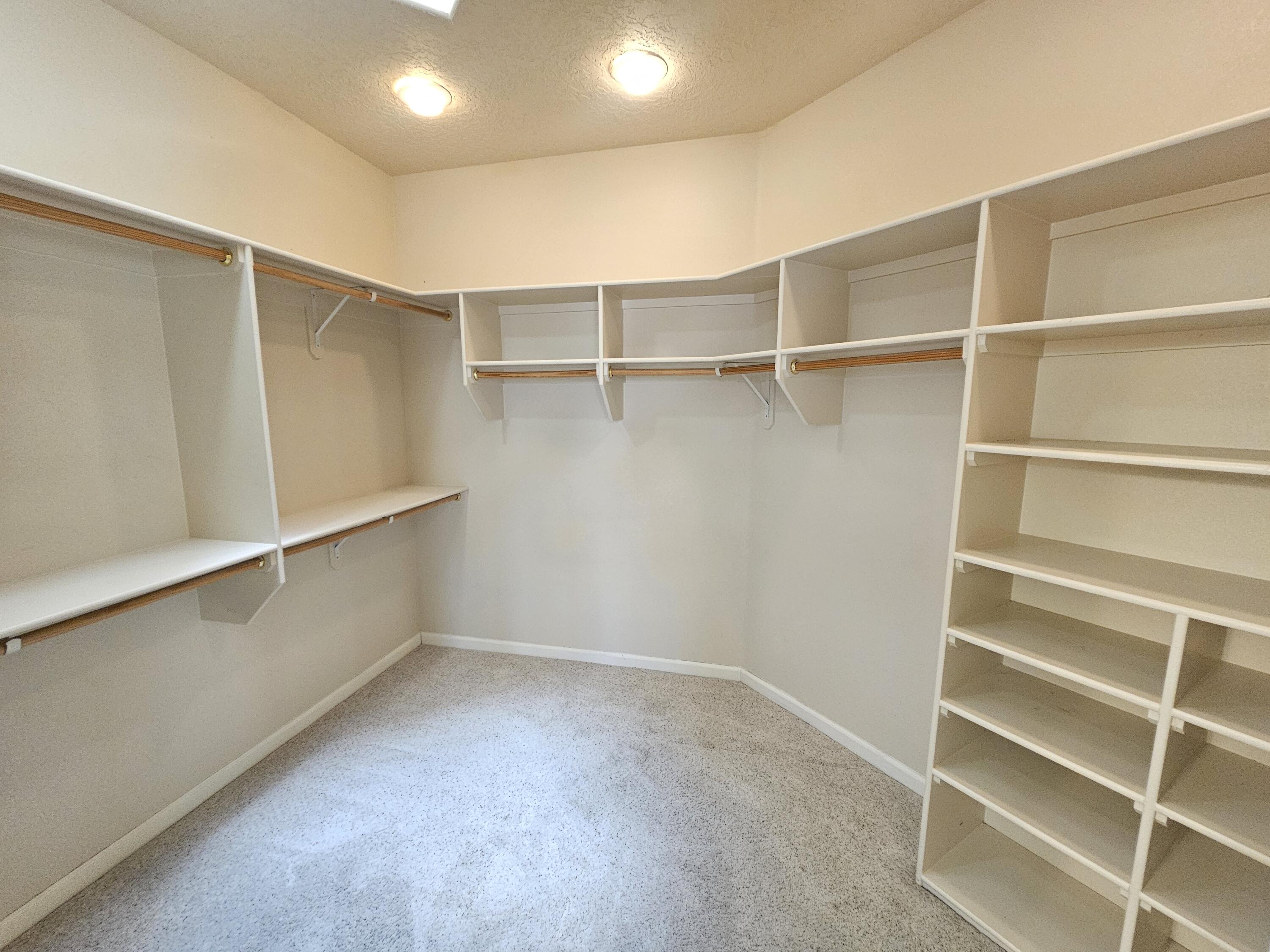 12076 Crimson Glory Road NE