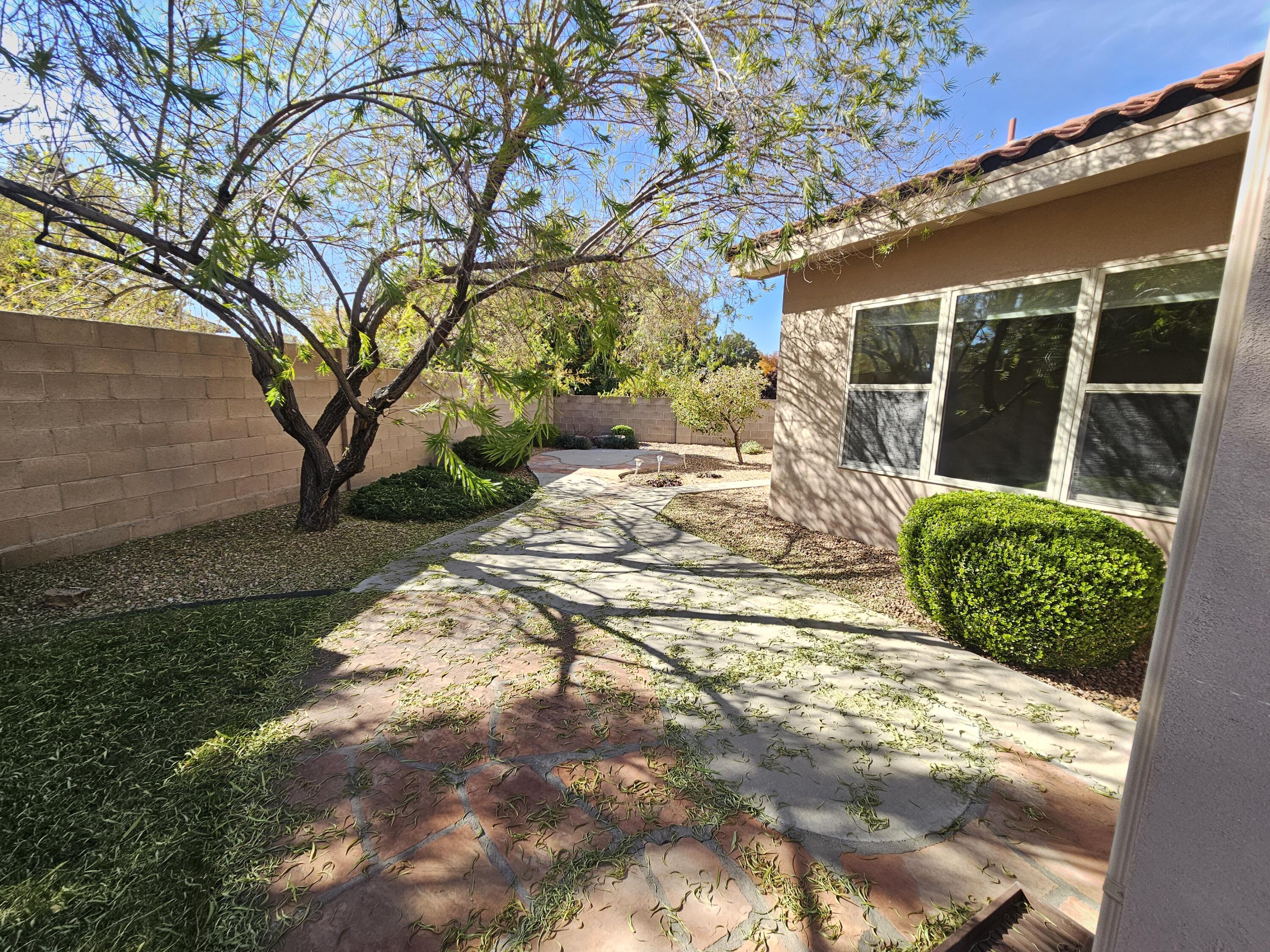 12076 Crimson Glory Road NE