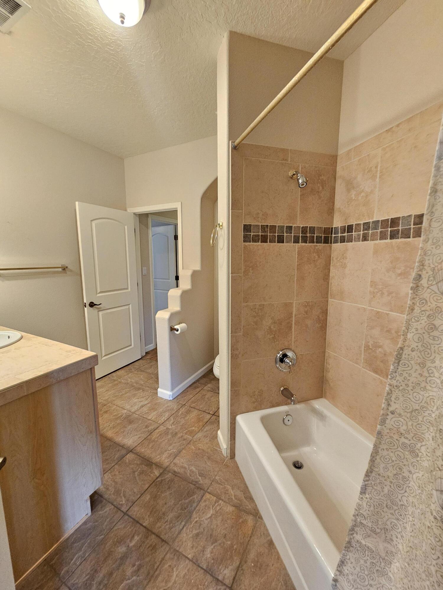 12076 Crimson Glory Road NE