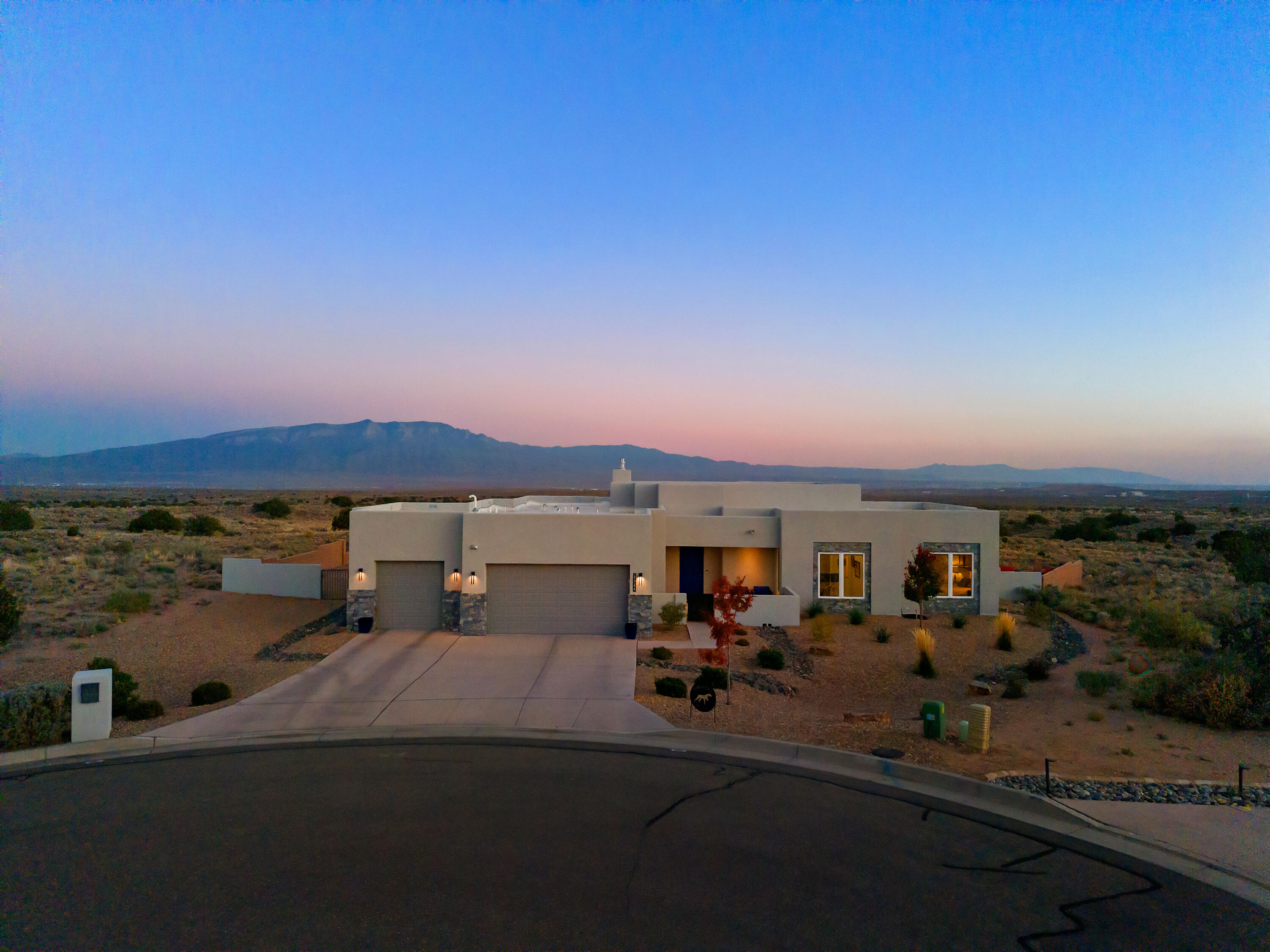 2324 Venada Road NE