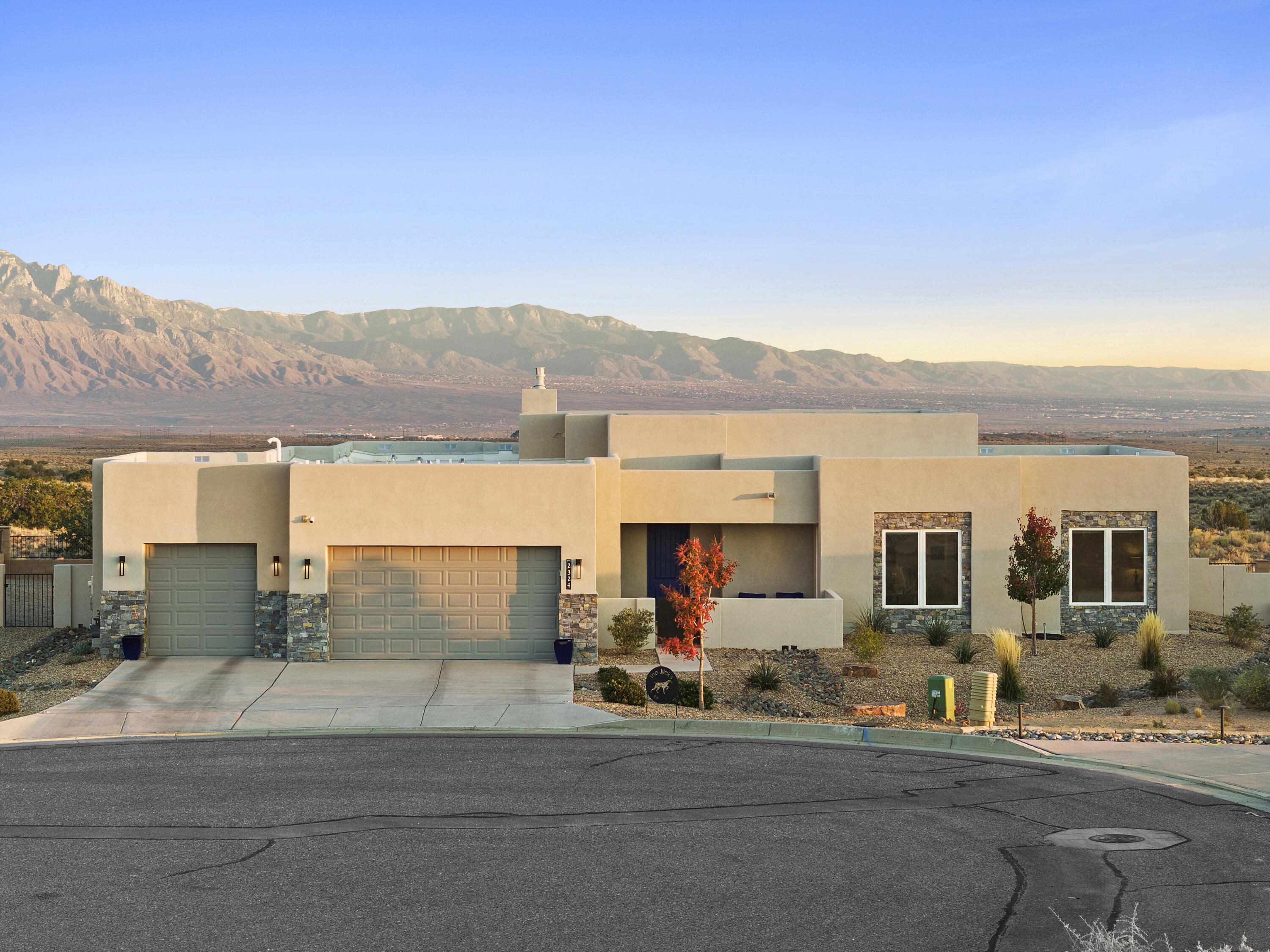 2324 Venada Road NE