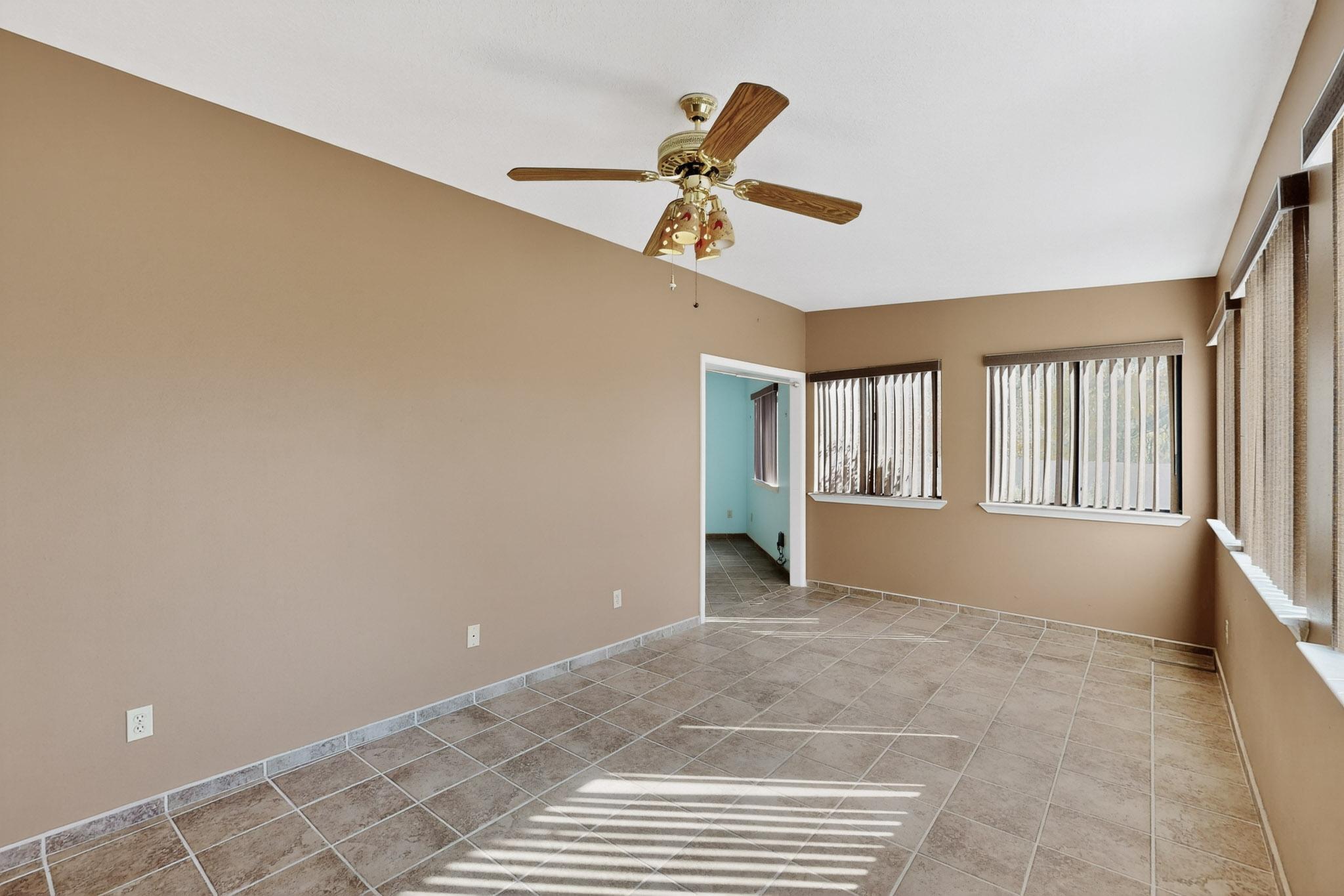 1101 Calle Del Valle