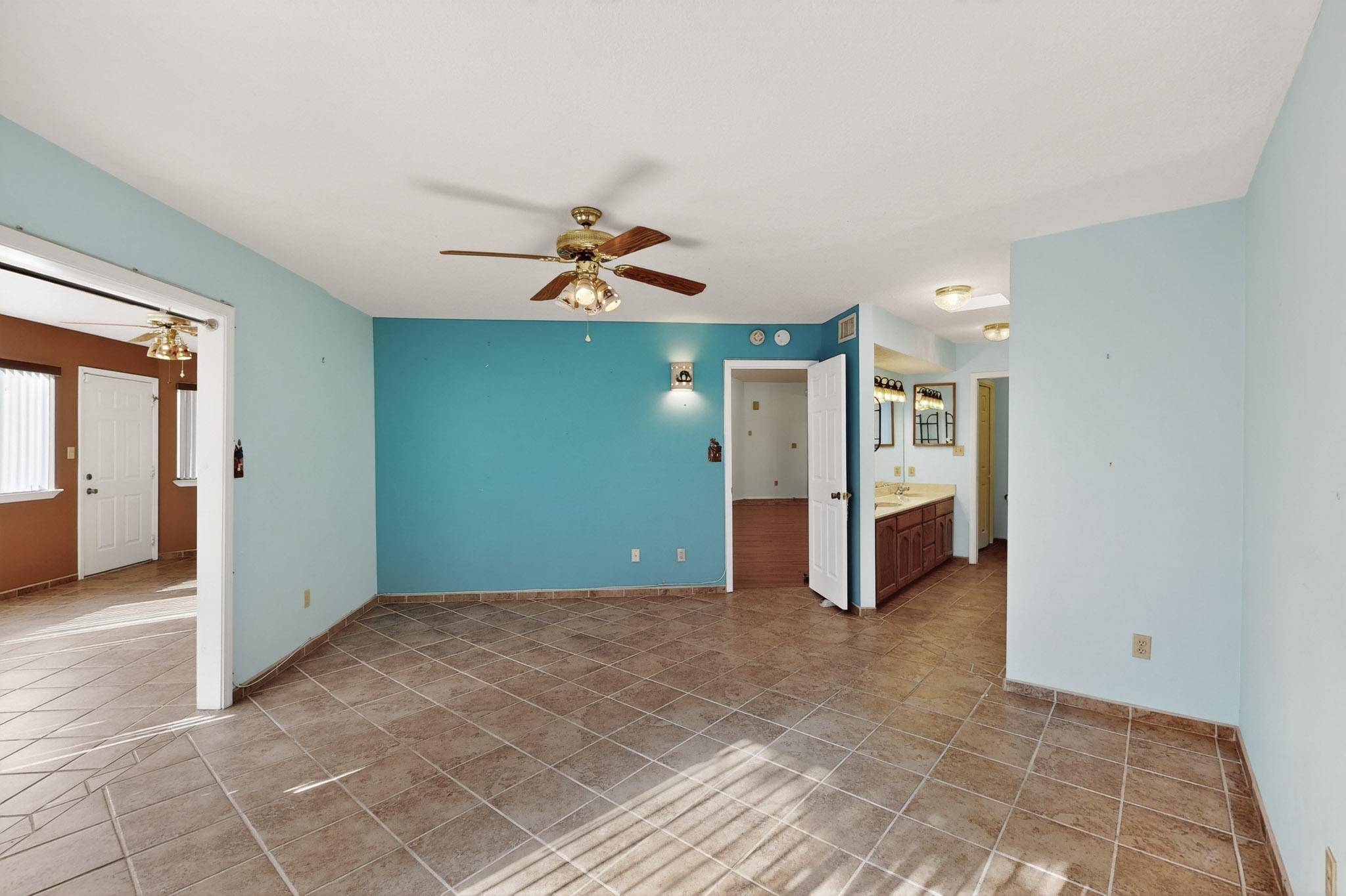 1101 Calle Del Valle