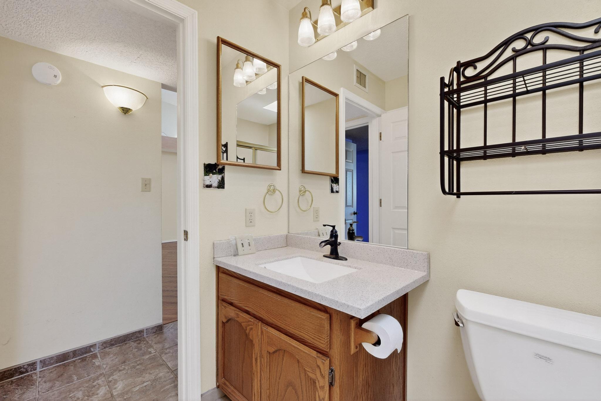 1101 Calle Del Valle