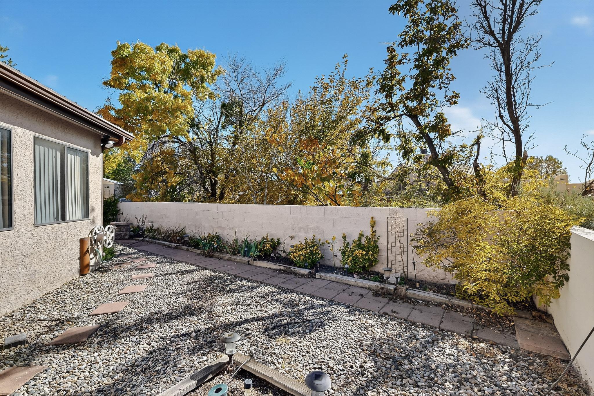 1101 Calle Del Valle