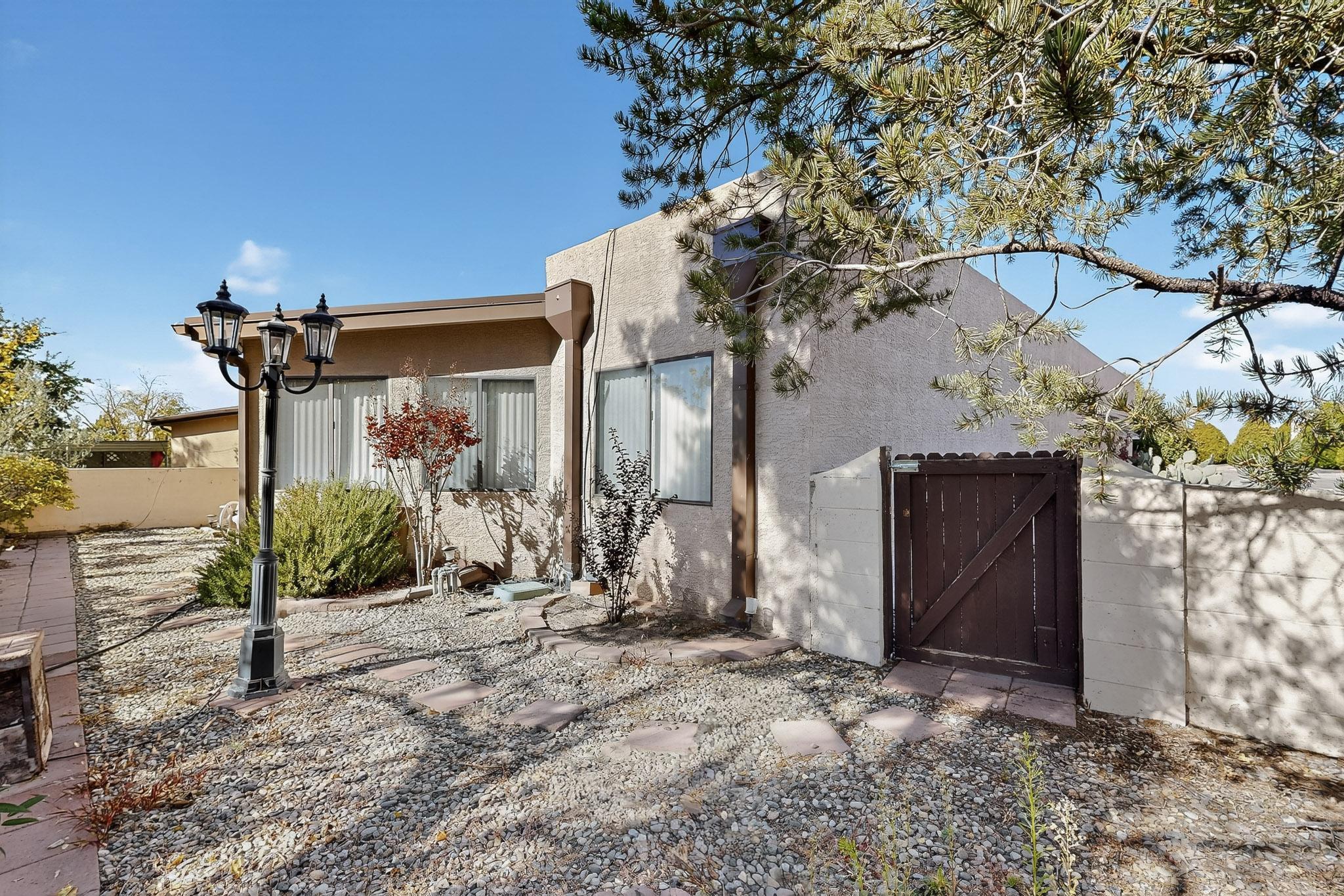 1101 Calle Del Valle