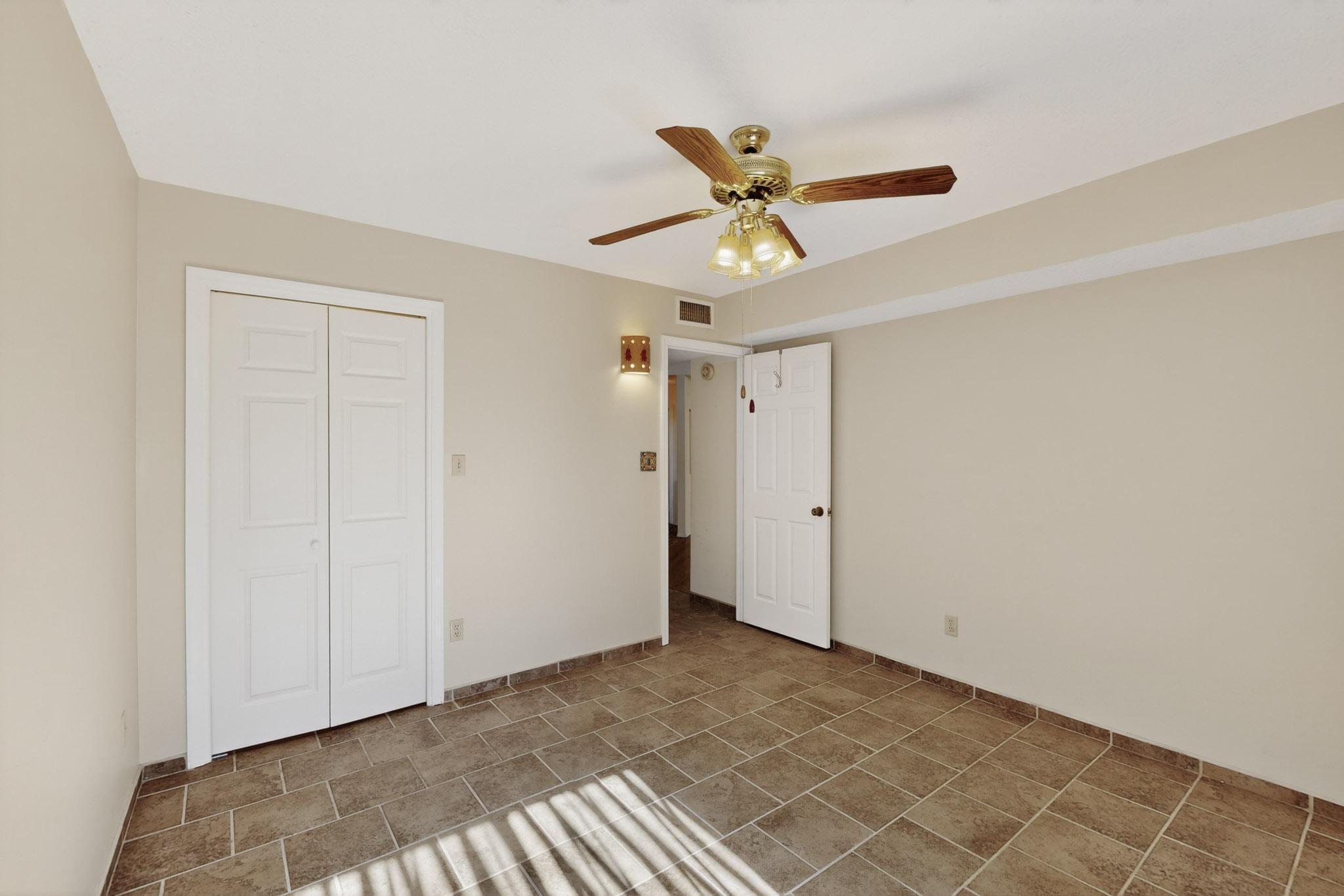 1101 Calle Del Valle