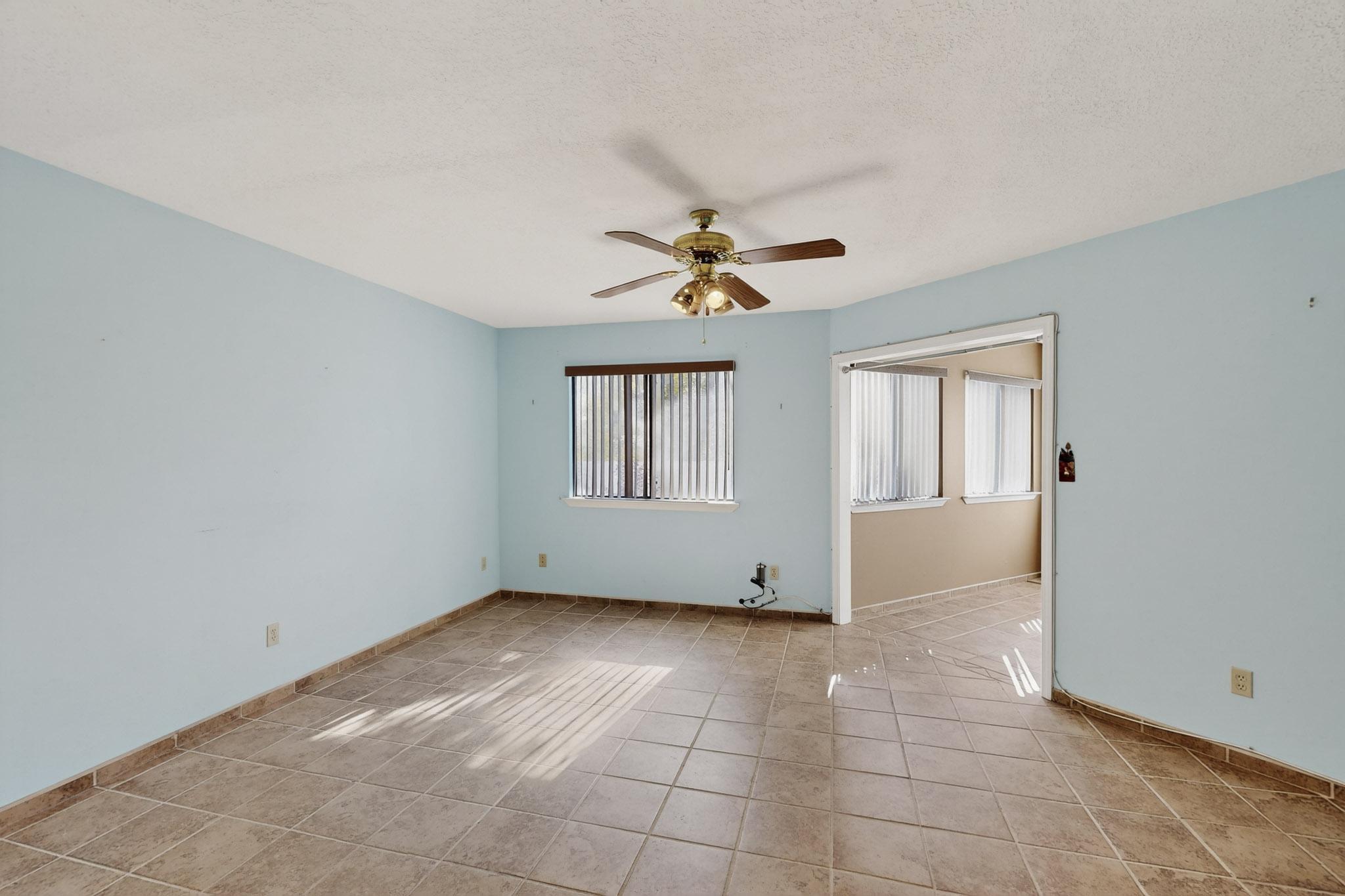 1101 Calle Del Valle