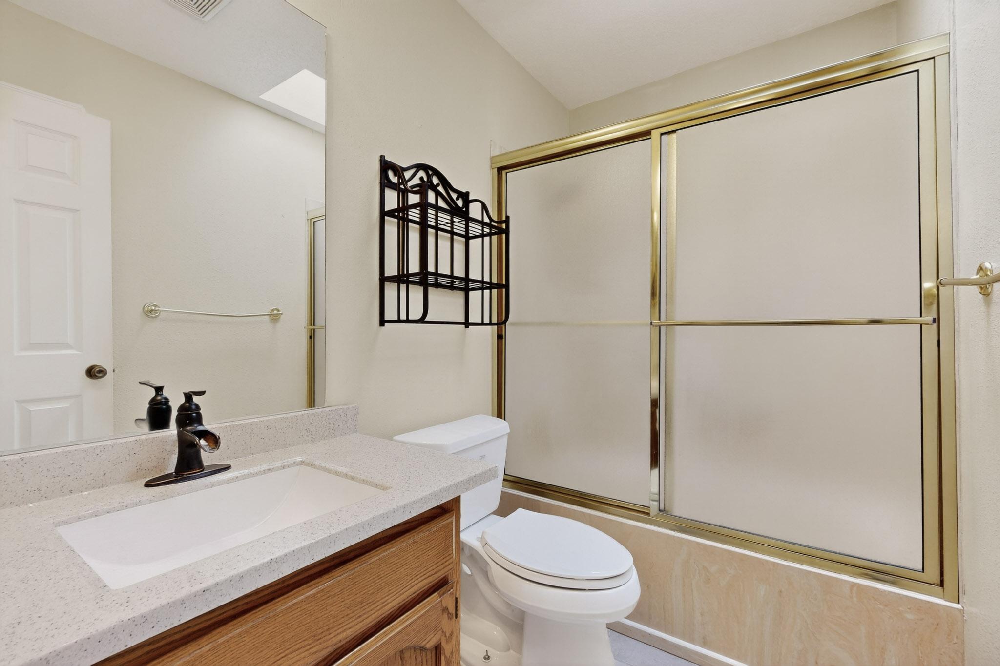 1101 Calle Del Valle