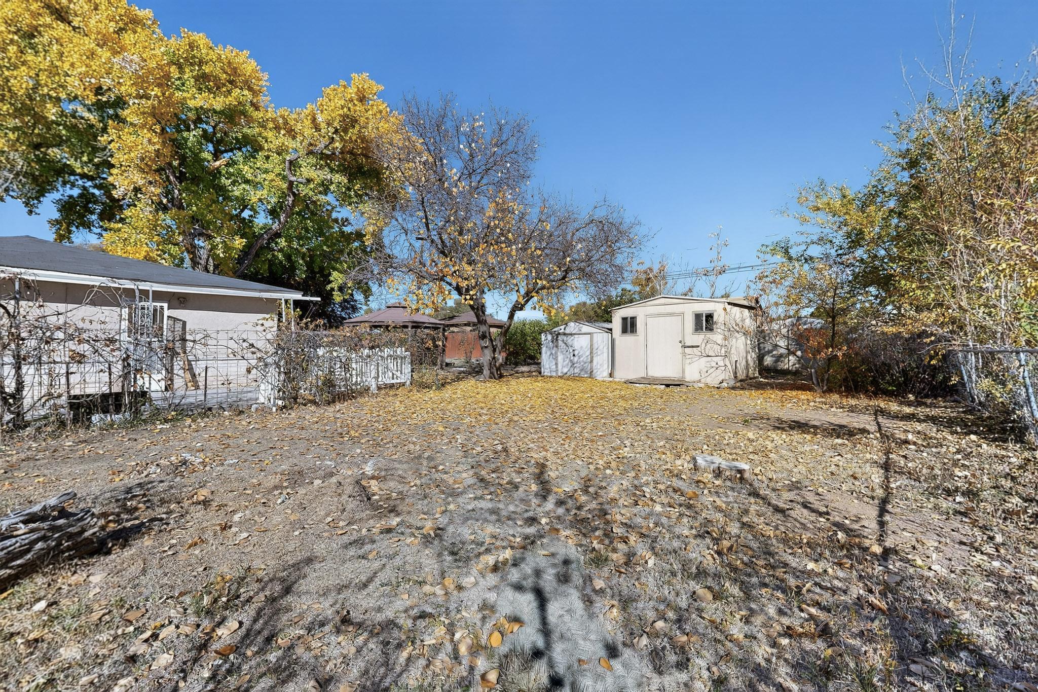2715 Floral Road NW
