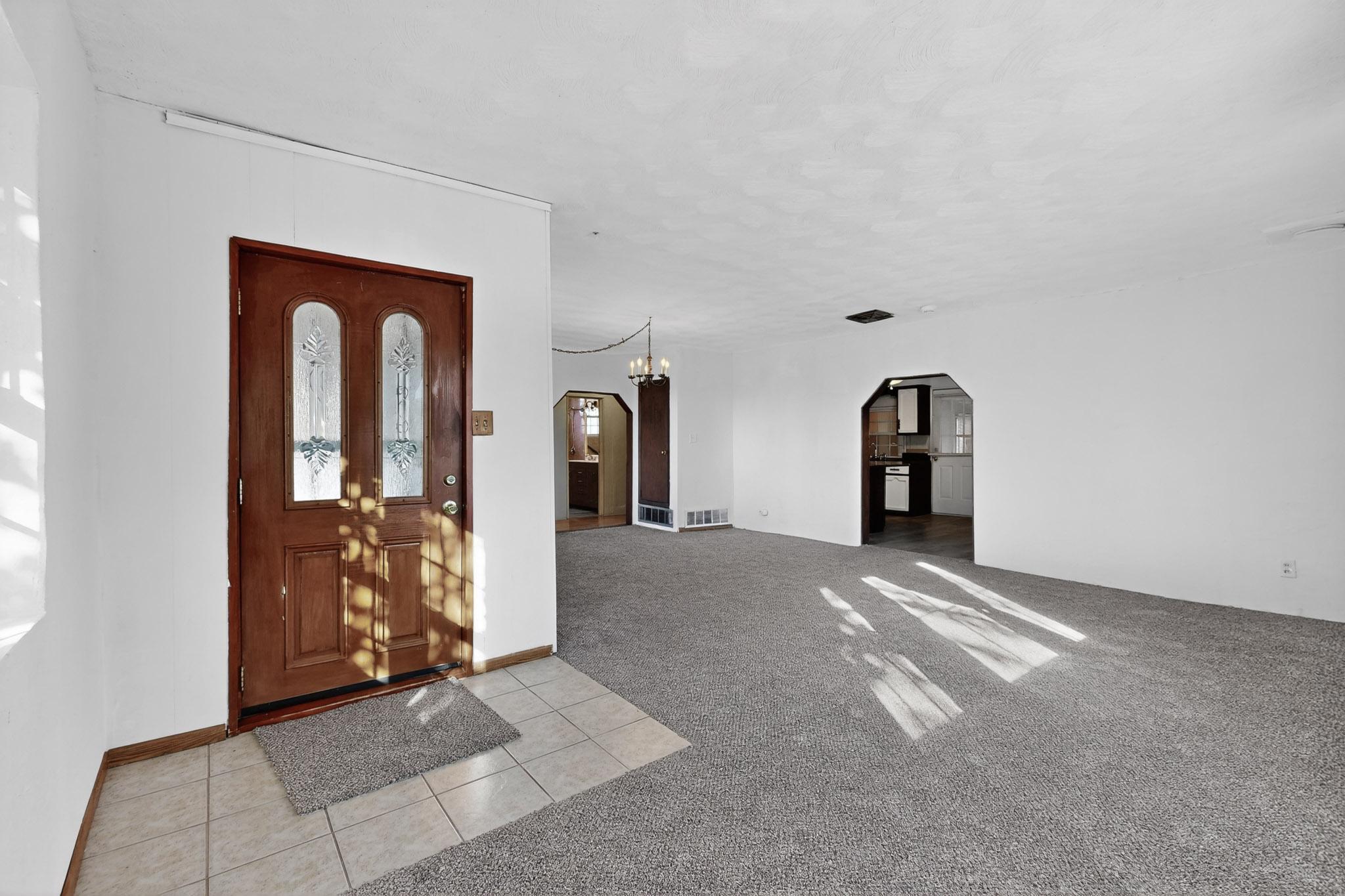 2715 Floral Road NW