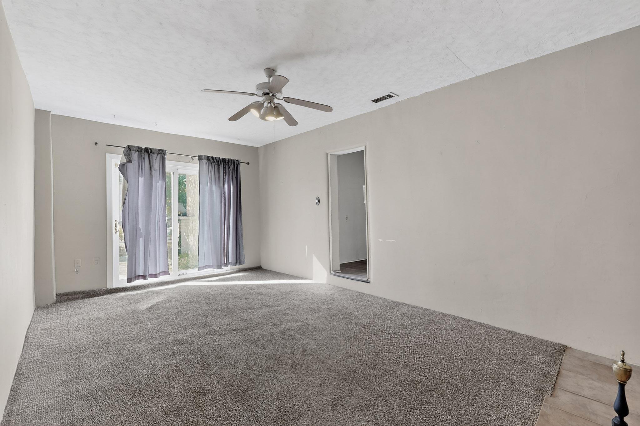 2715 Floral Road NW