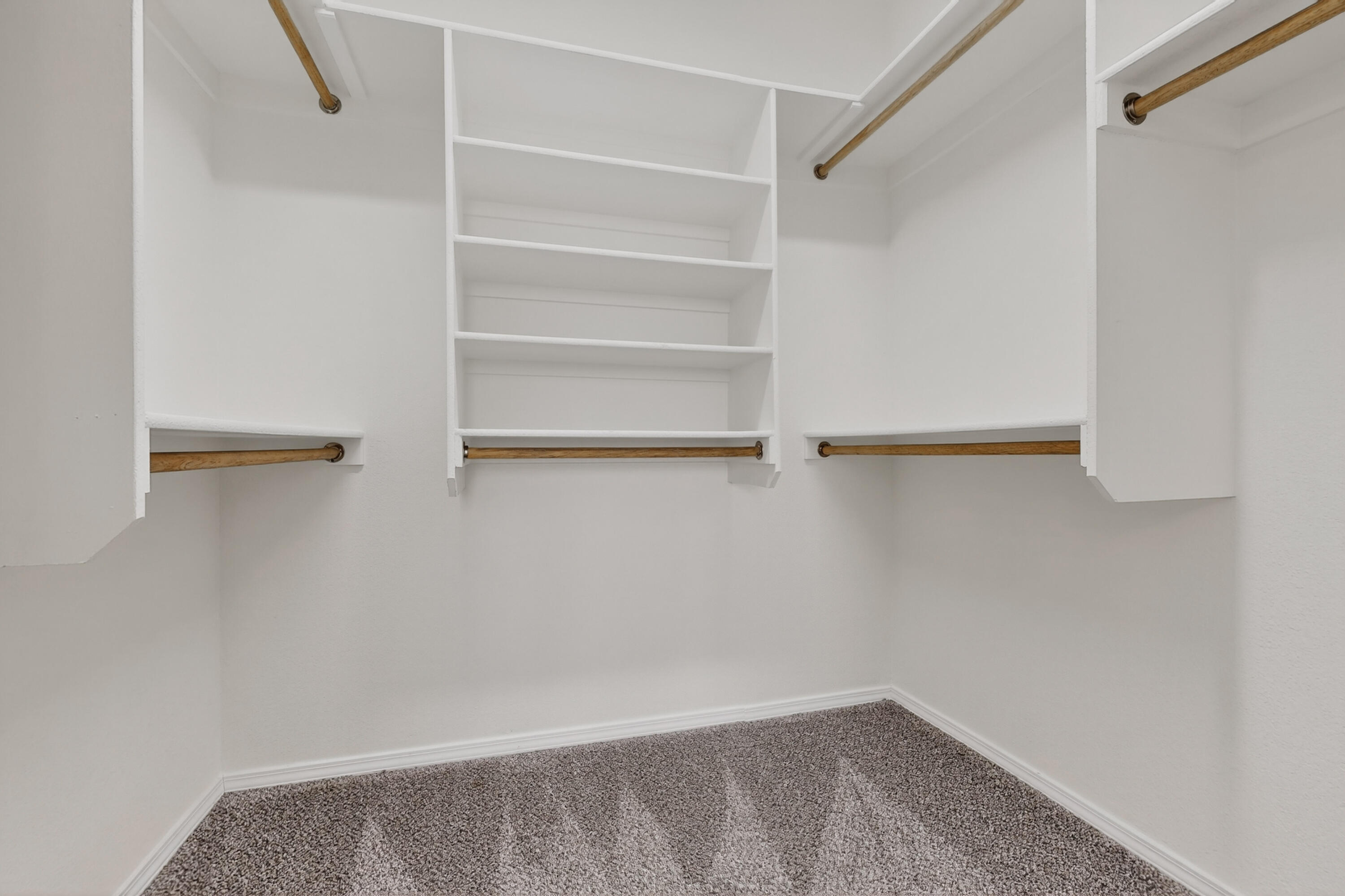 2036 Cougar Run Court SE