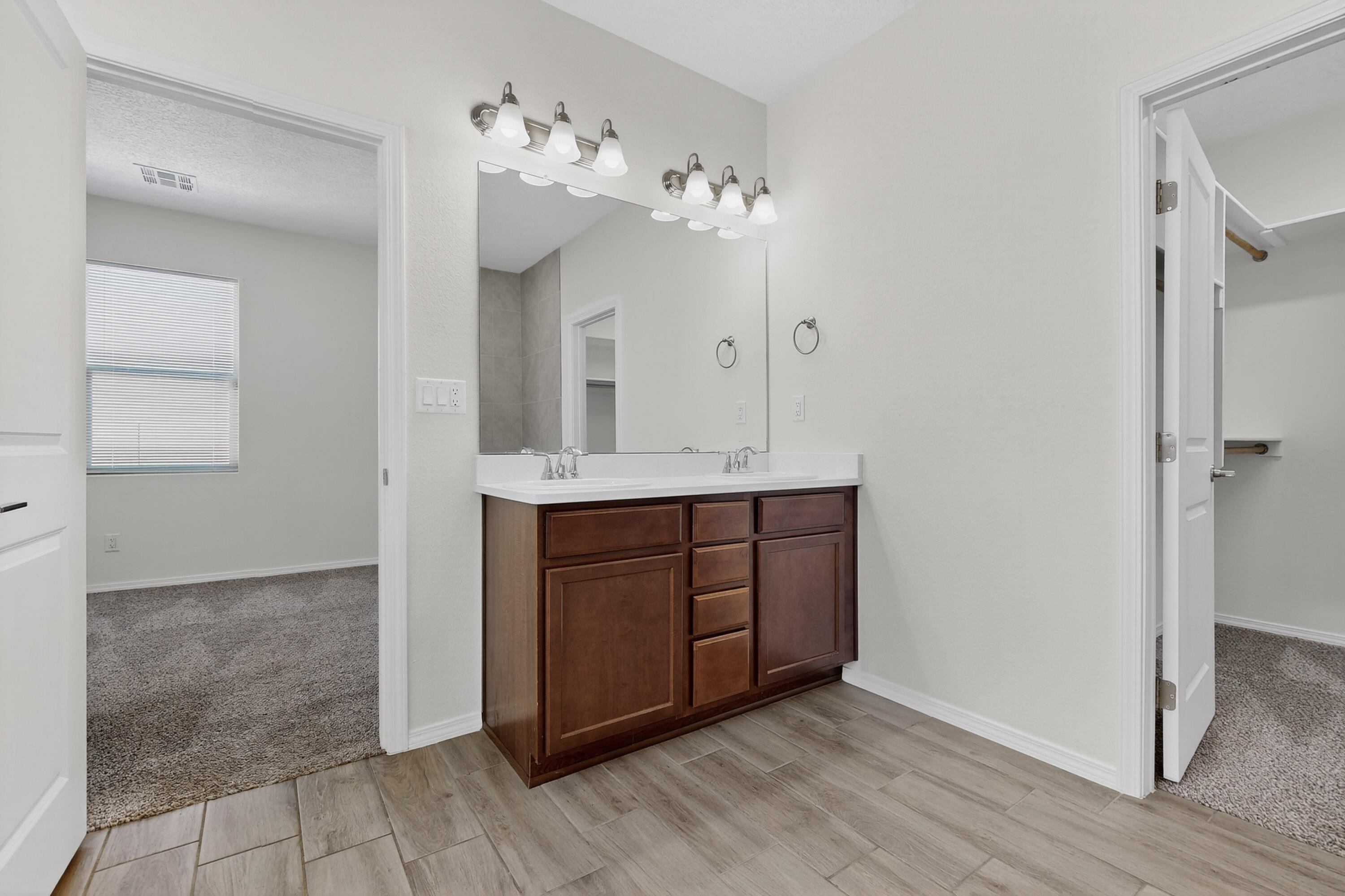 2036 Cougar Run Court SE
