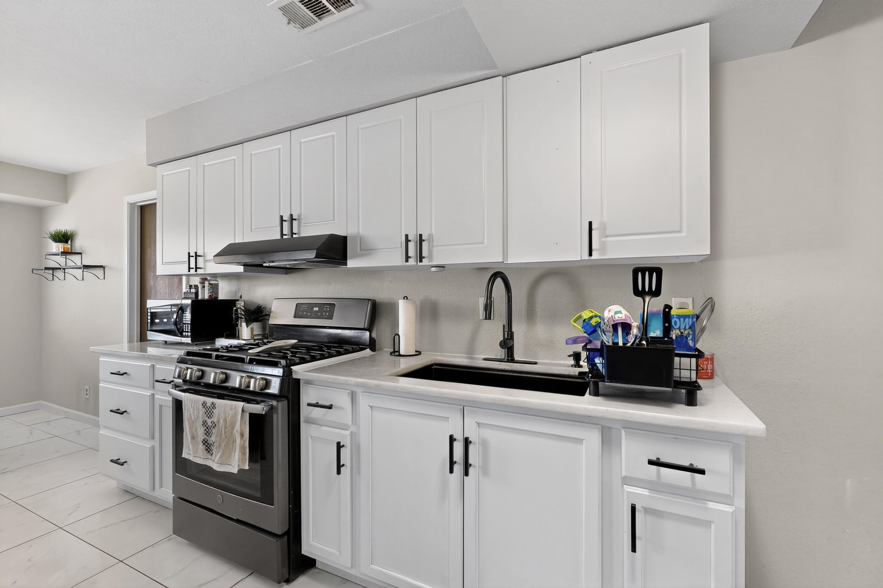 469 Wagon Train Drive SE