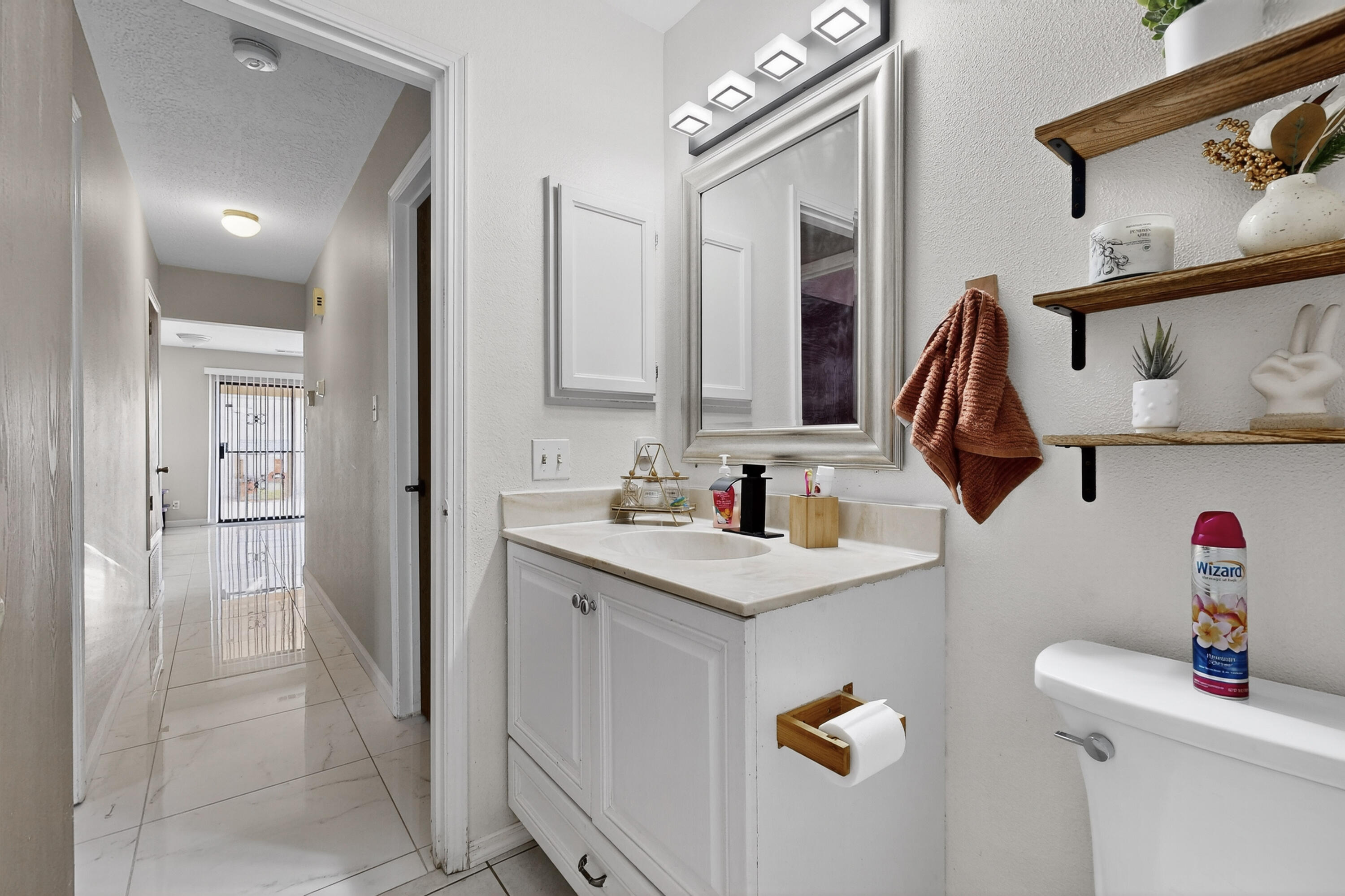 469 Wagon Train Drive SE