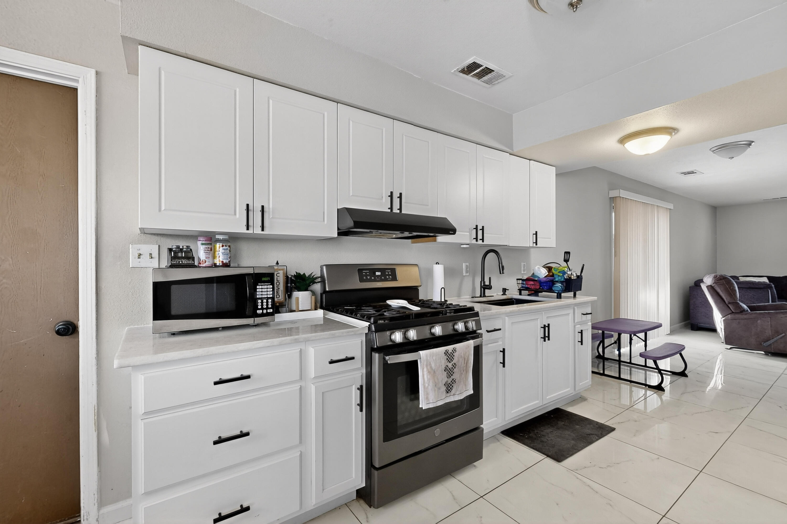 469 Wagon Train Drive SE