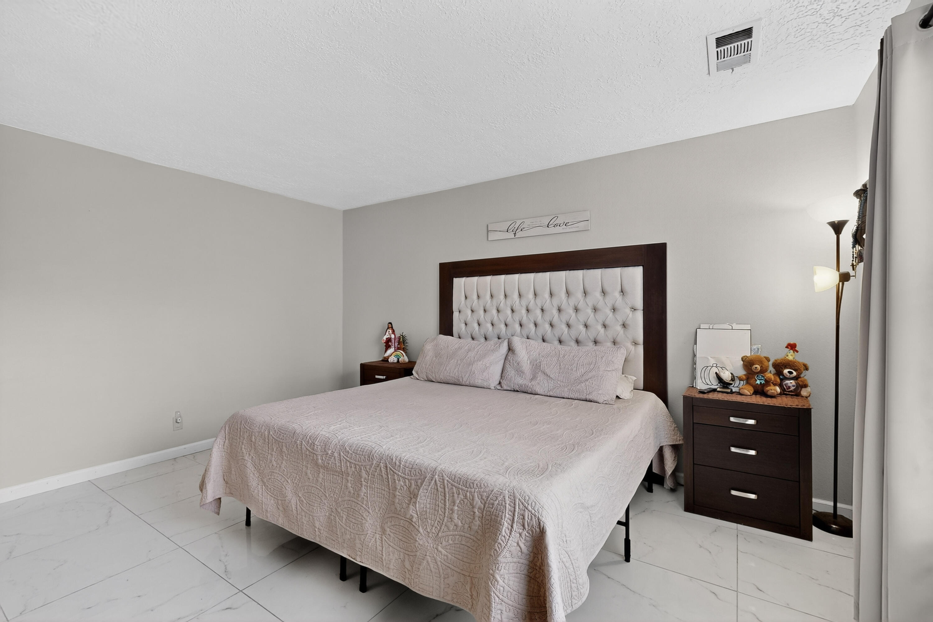 469 Wagon Train Drive SE