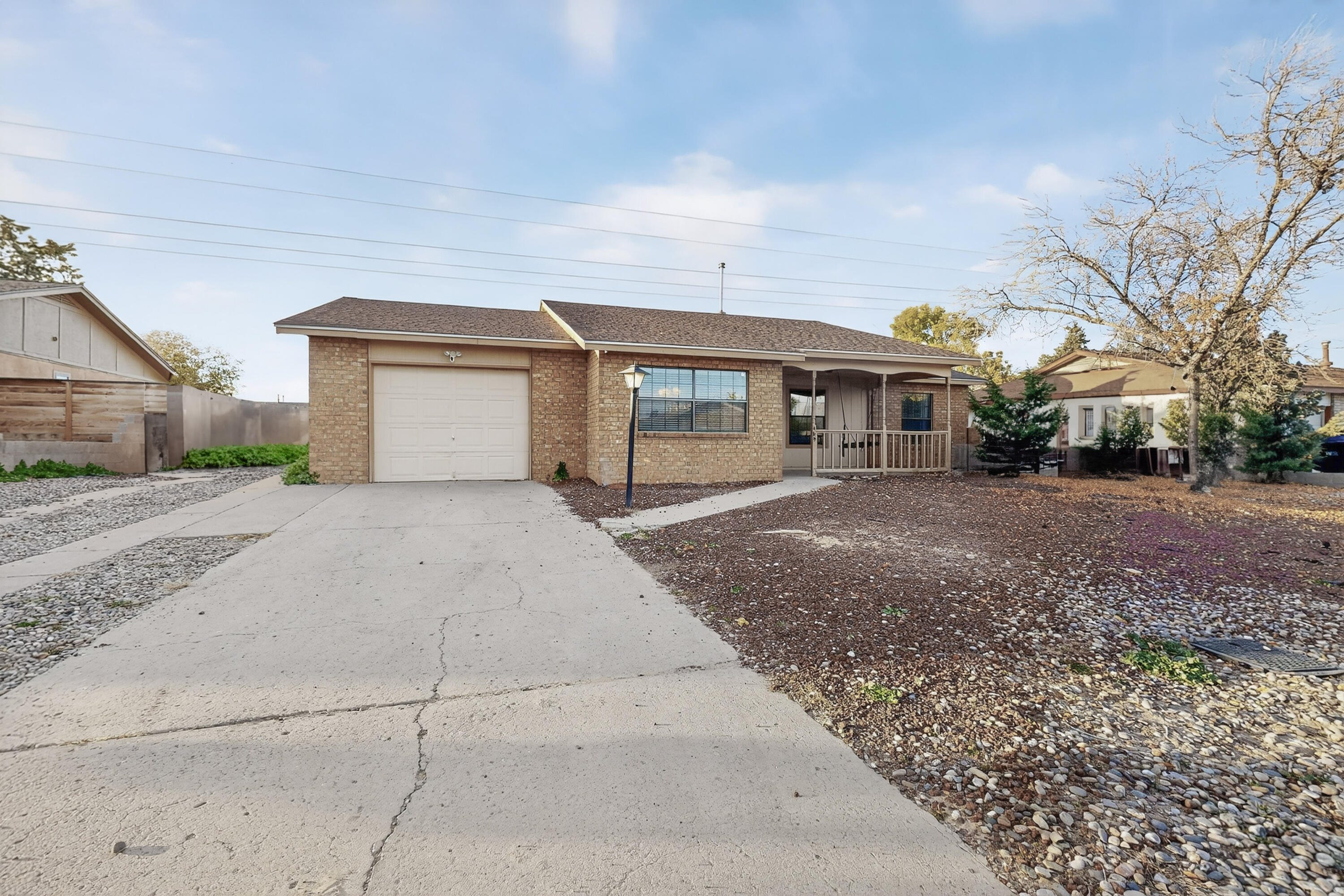 469 Wagon Train Drive SE