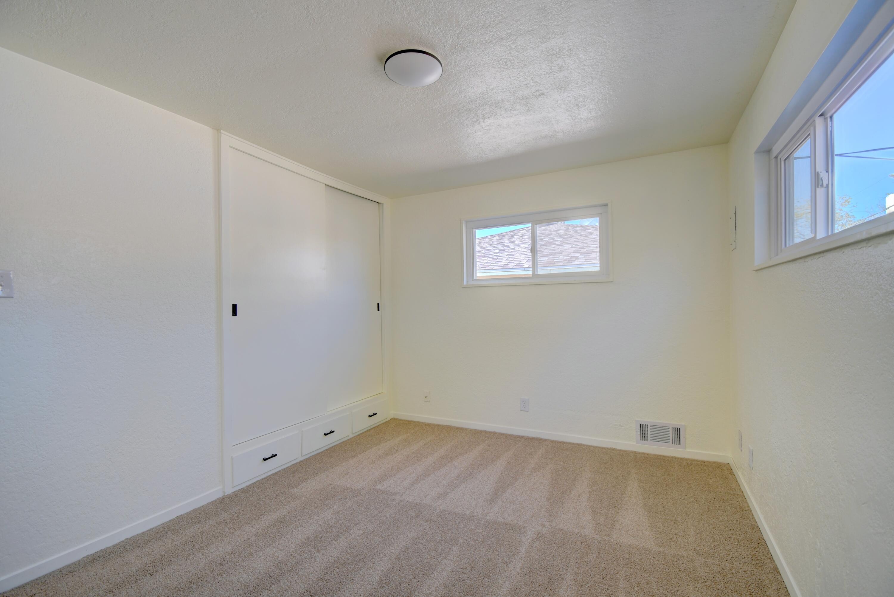 11417 Snowheights Boulevard NE